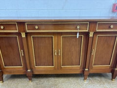 Aparador francés estilo Luis XVI