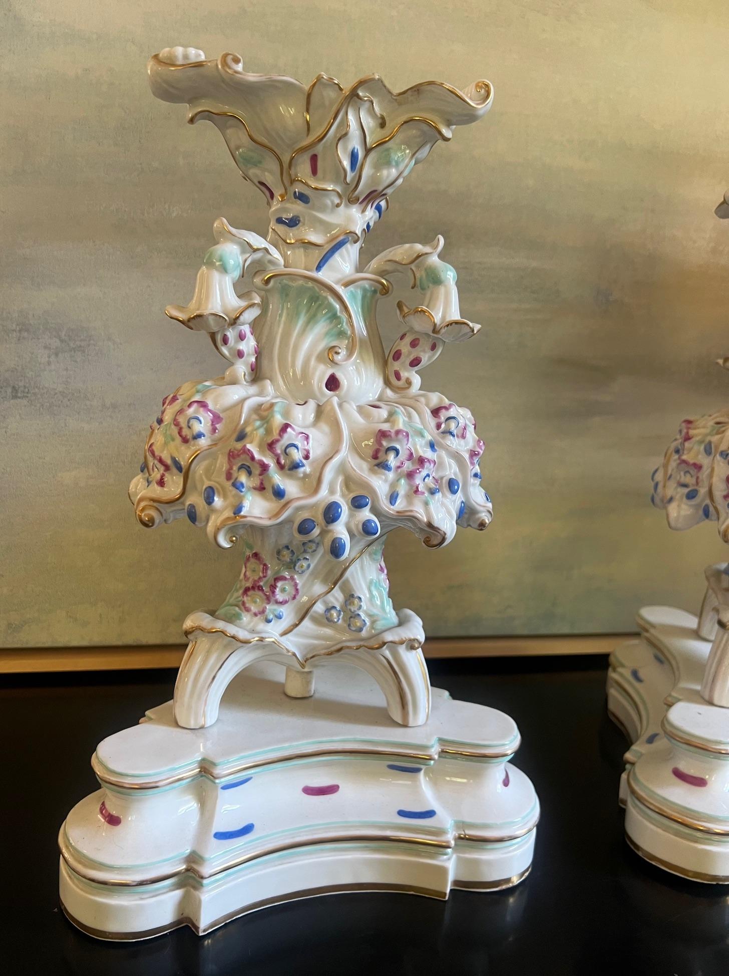 French Signed Jacob Petit Porcelain Tripod Epergnes / Vases, Circa 1850s For Sale 1