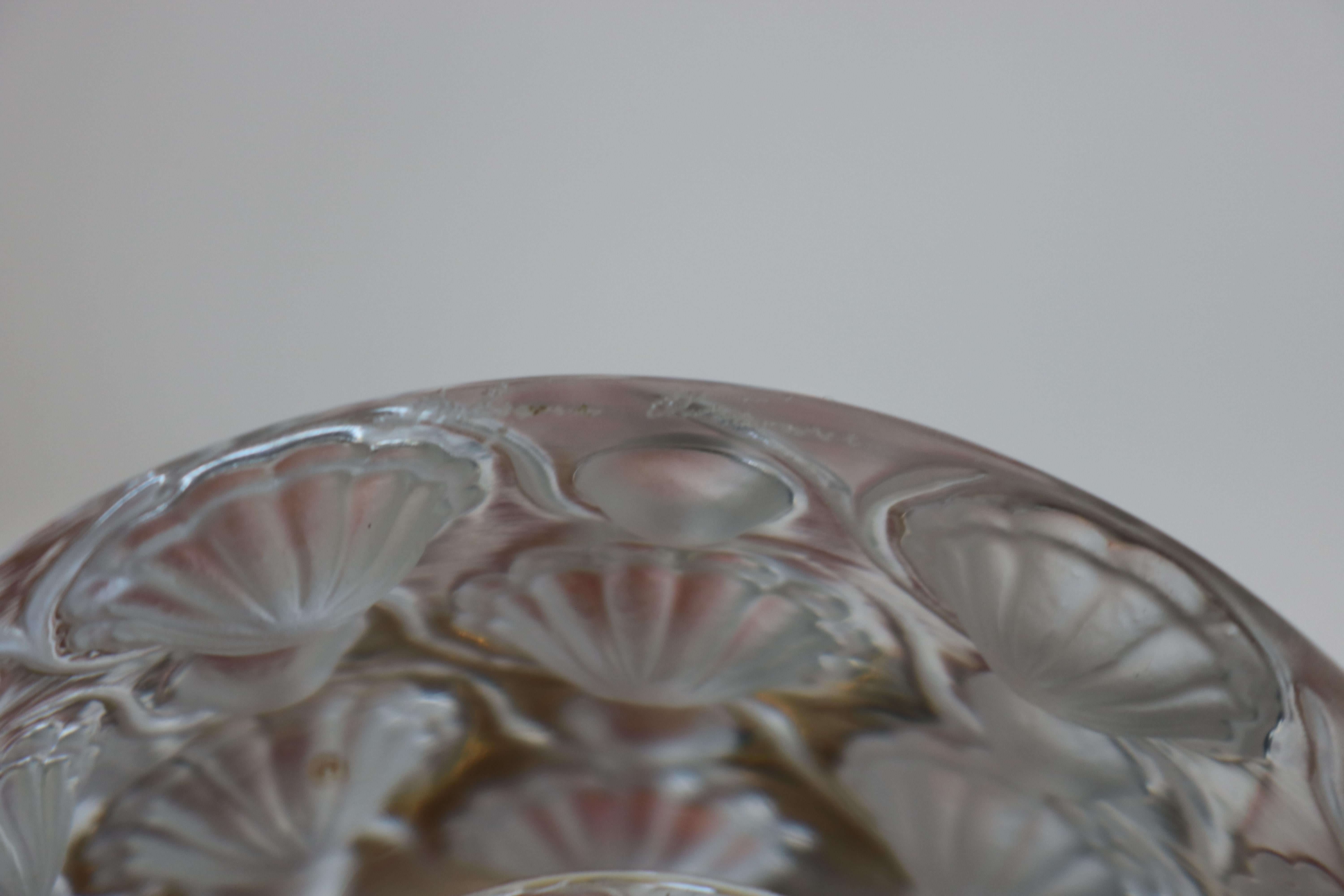 Hand-Crafted French Signed Lalique Crystal Tokyo Table Lighter with Frosted Floral Medallions For Sale