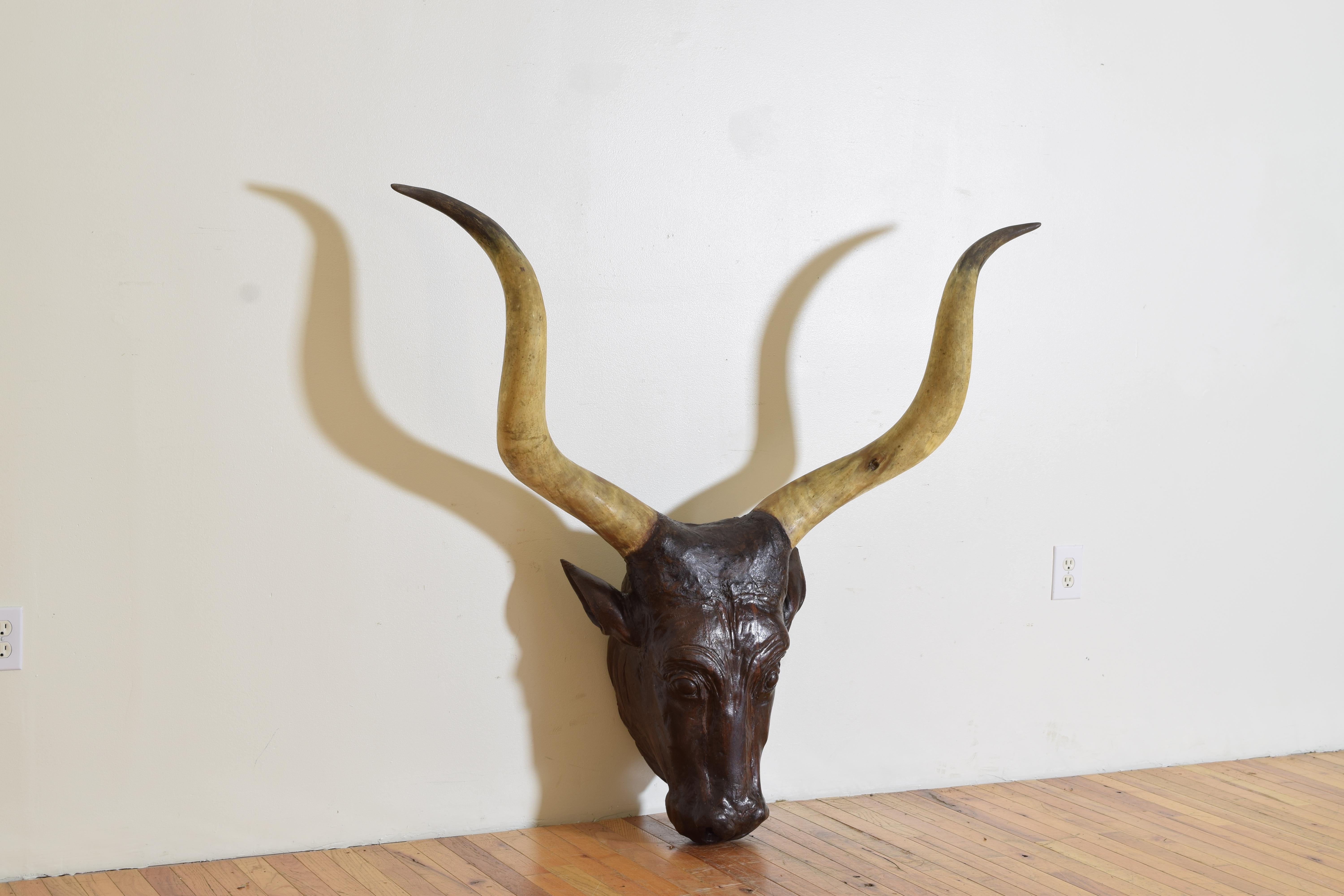 French Significantly Large & Expertly Carved Walnut Cow Head, 2nd half 19th cen. In Good Condition For Sale In Atlanta, GA