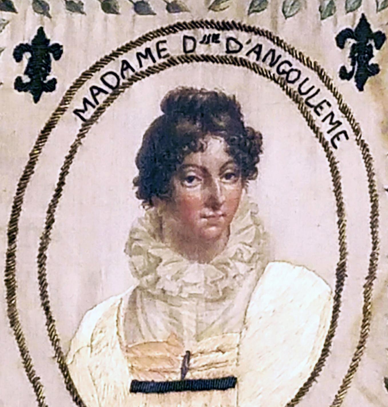 Retrato textil de seda pintado real francés,
María Teresa de Francia,
Madame D' Angoulême,
Hija mayor de Luis XVI y Marie Antoinette y única superviviente.

Retrato pintado en sikwork de María Teresa de Francia, hija mayor de Luis XVI y María