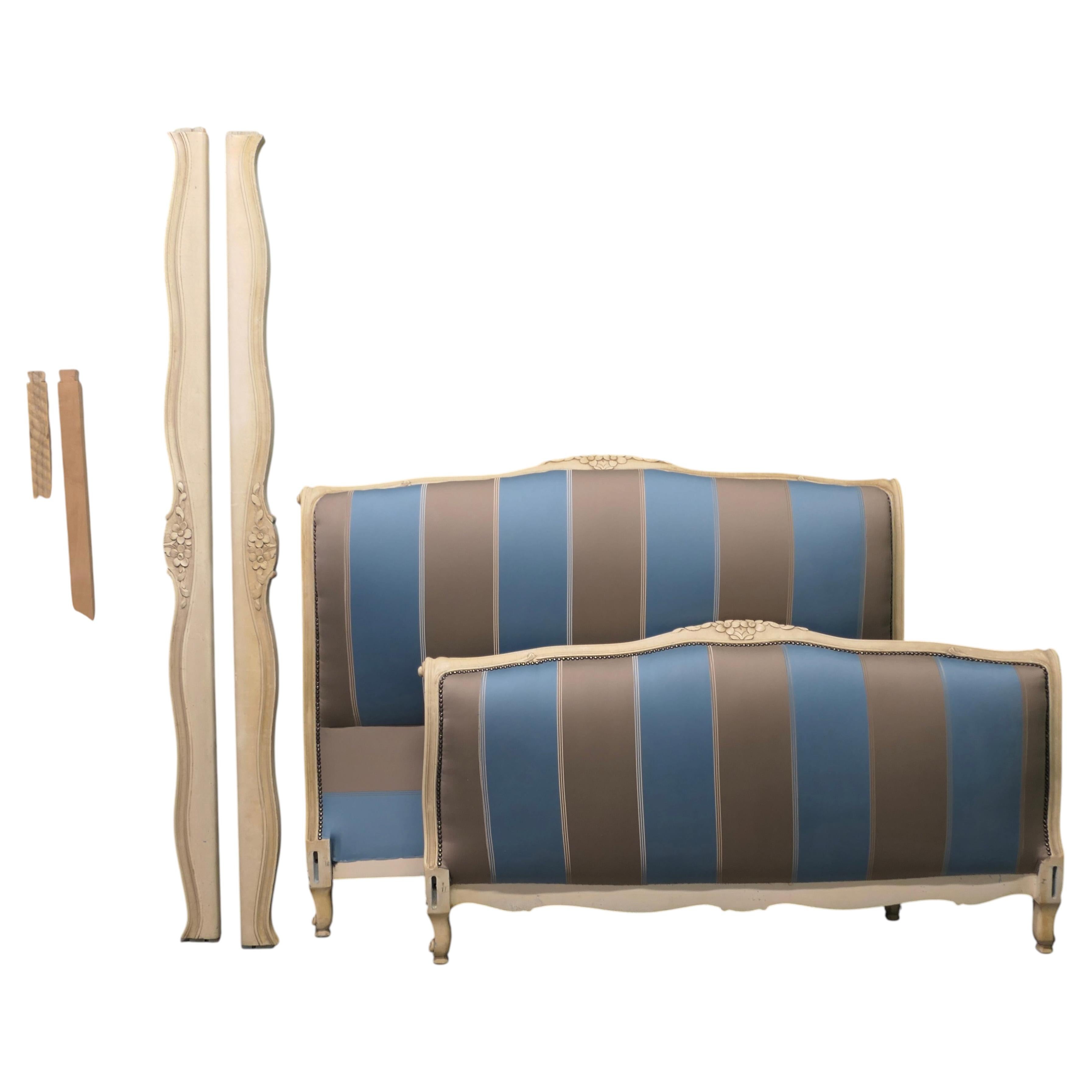 What is a French double bed?
