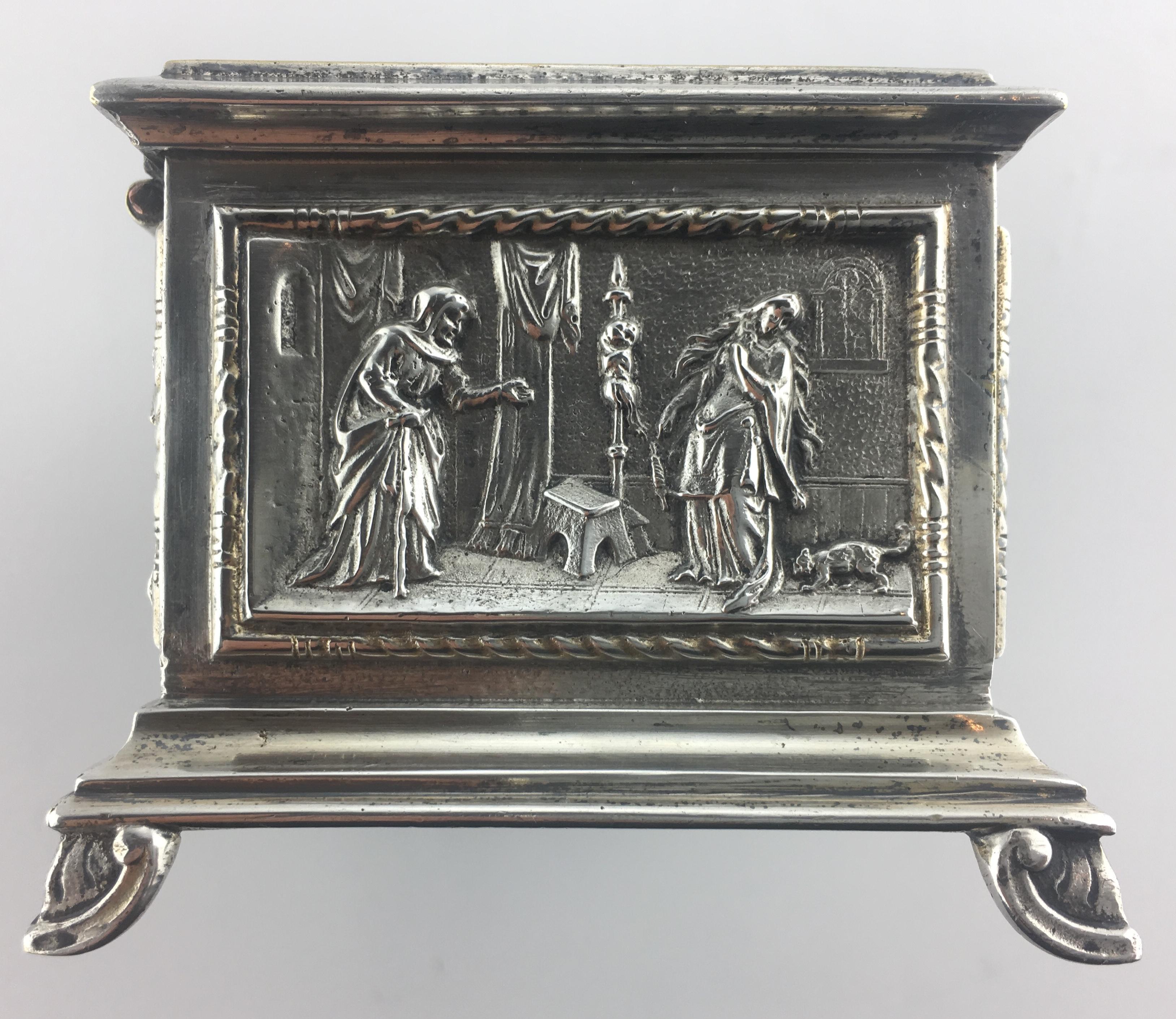 Französische Schmuckschatulle aus Silber im mittelalterlichen Stil, um 1880 im Angebot 1