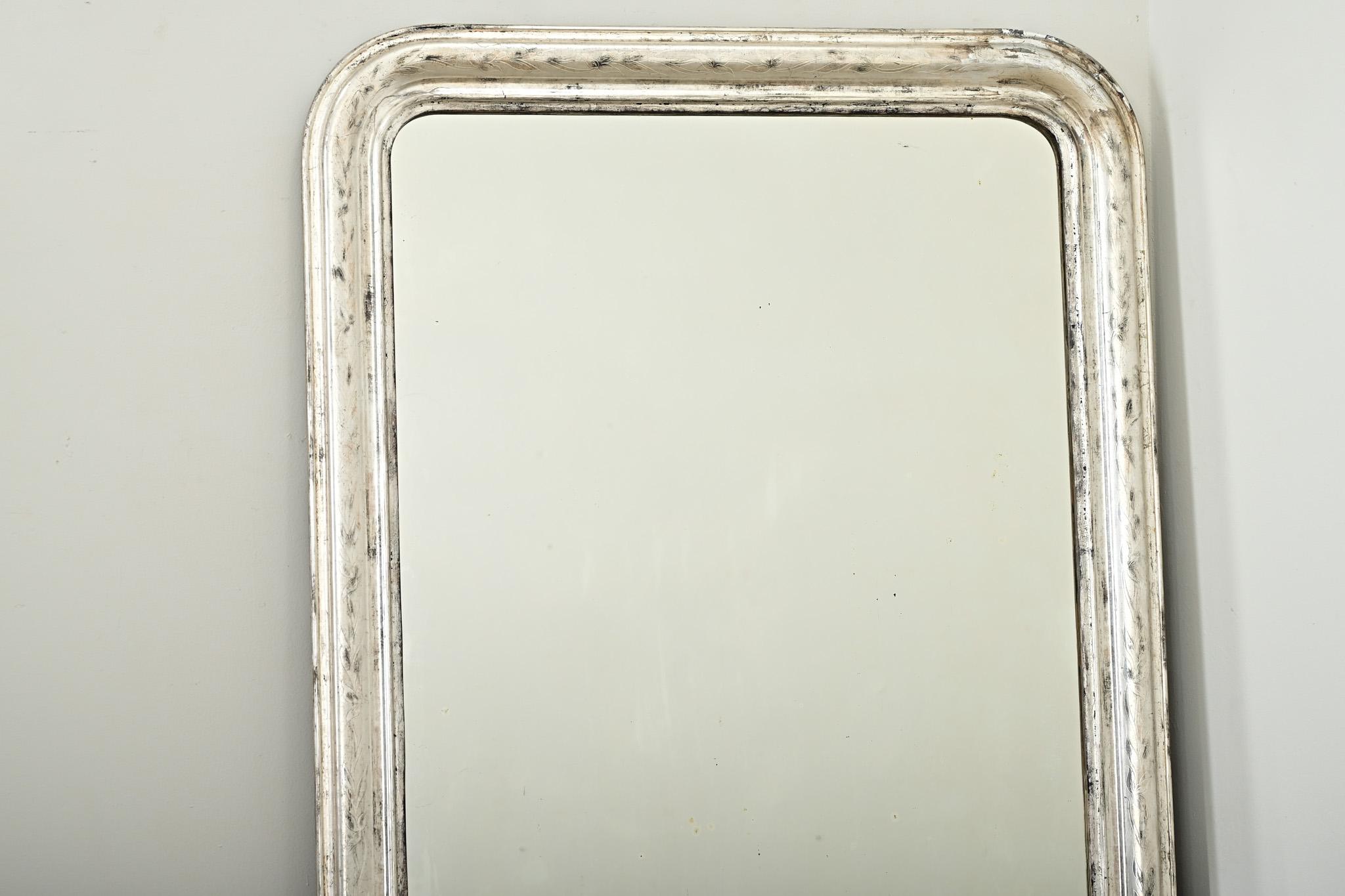 Dorato Specchio da camino francese in argento dorato Louis Philippe in vendita