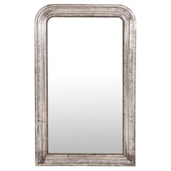 Miroir mural français en bois doré A Silver