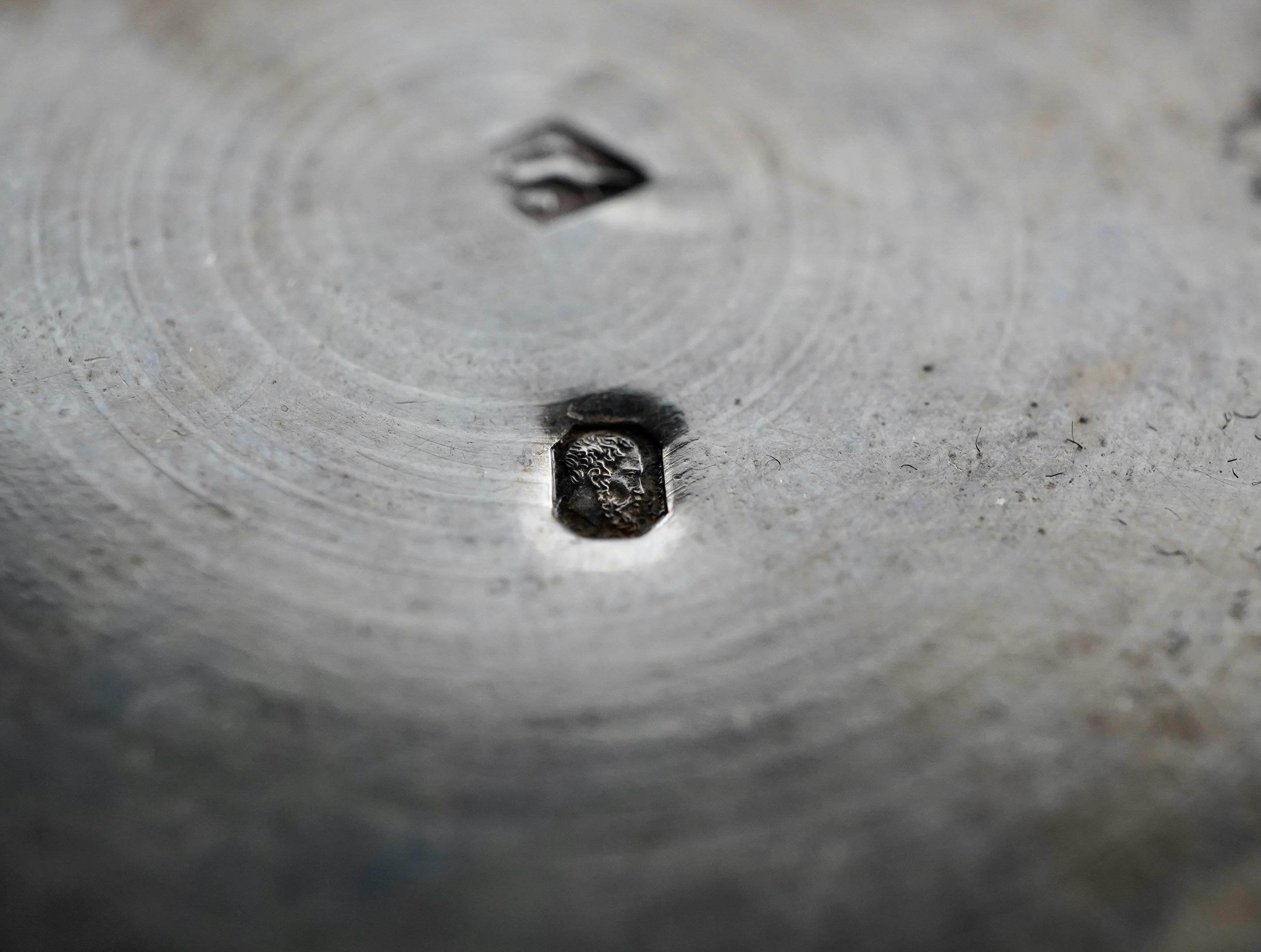 Französisch Silber Paar von  Becher vor 1838 (Gegossen) im Angebot