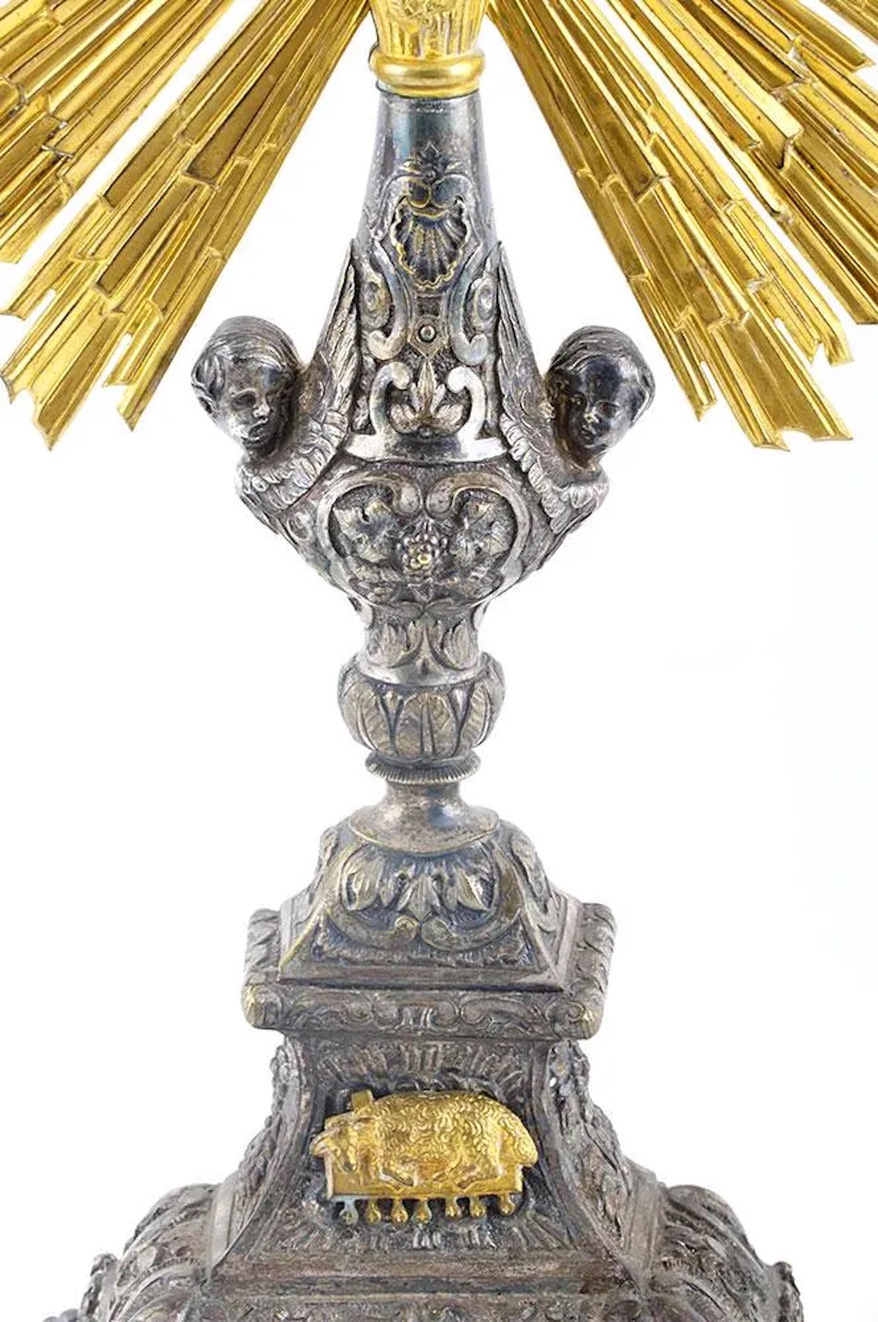 Mid-19th Century French Silver Plate and Brass Monstrance With Radiant Sunburst Bezel For Sale