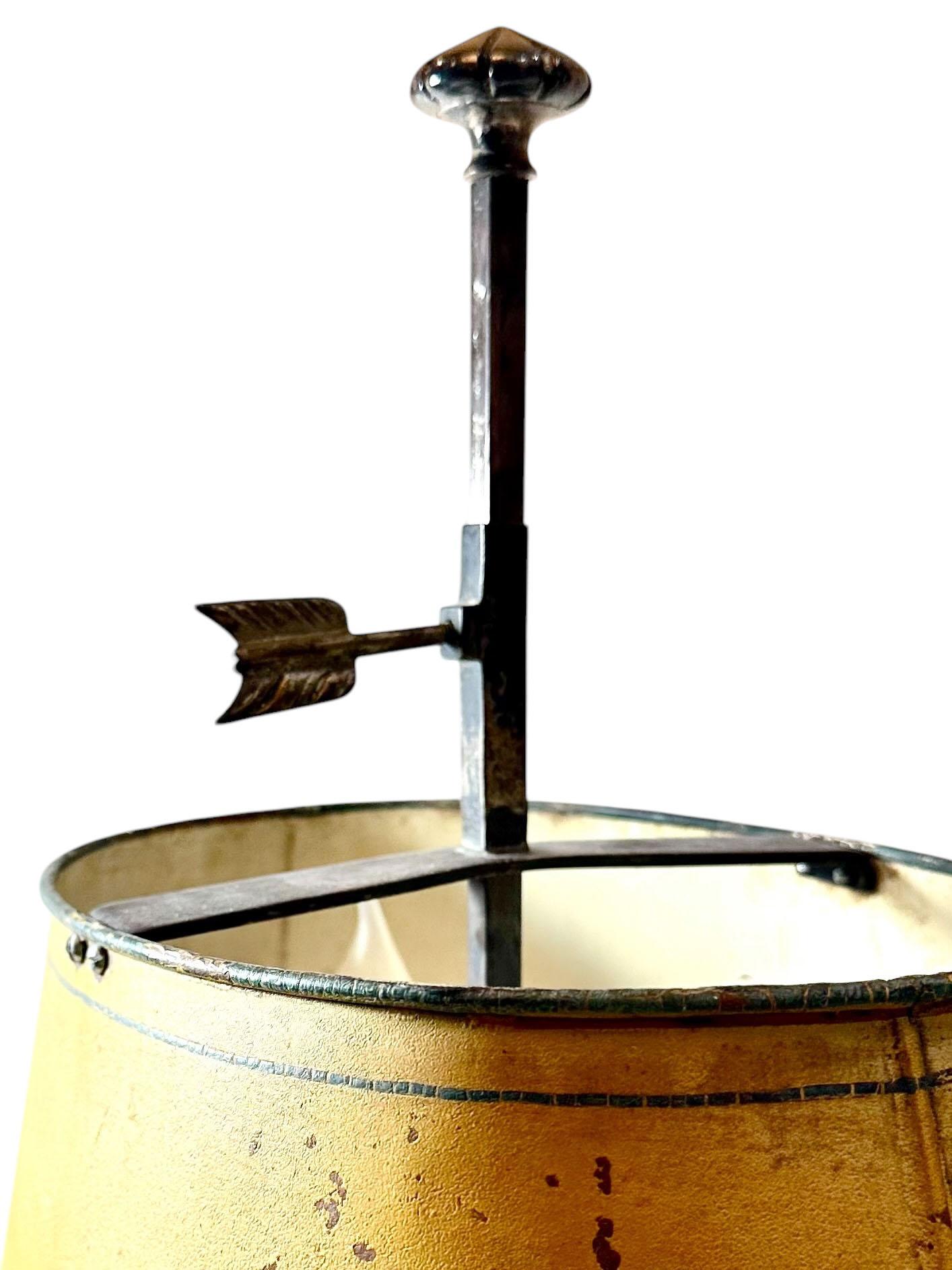 Français Lampe à bulle en métal argenté français en vente