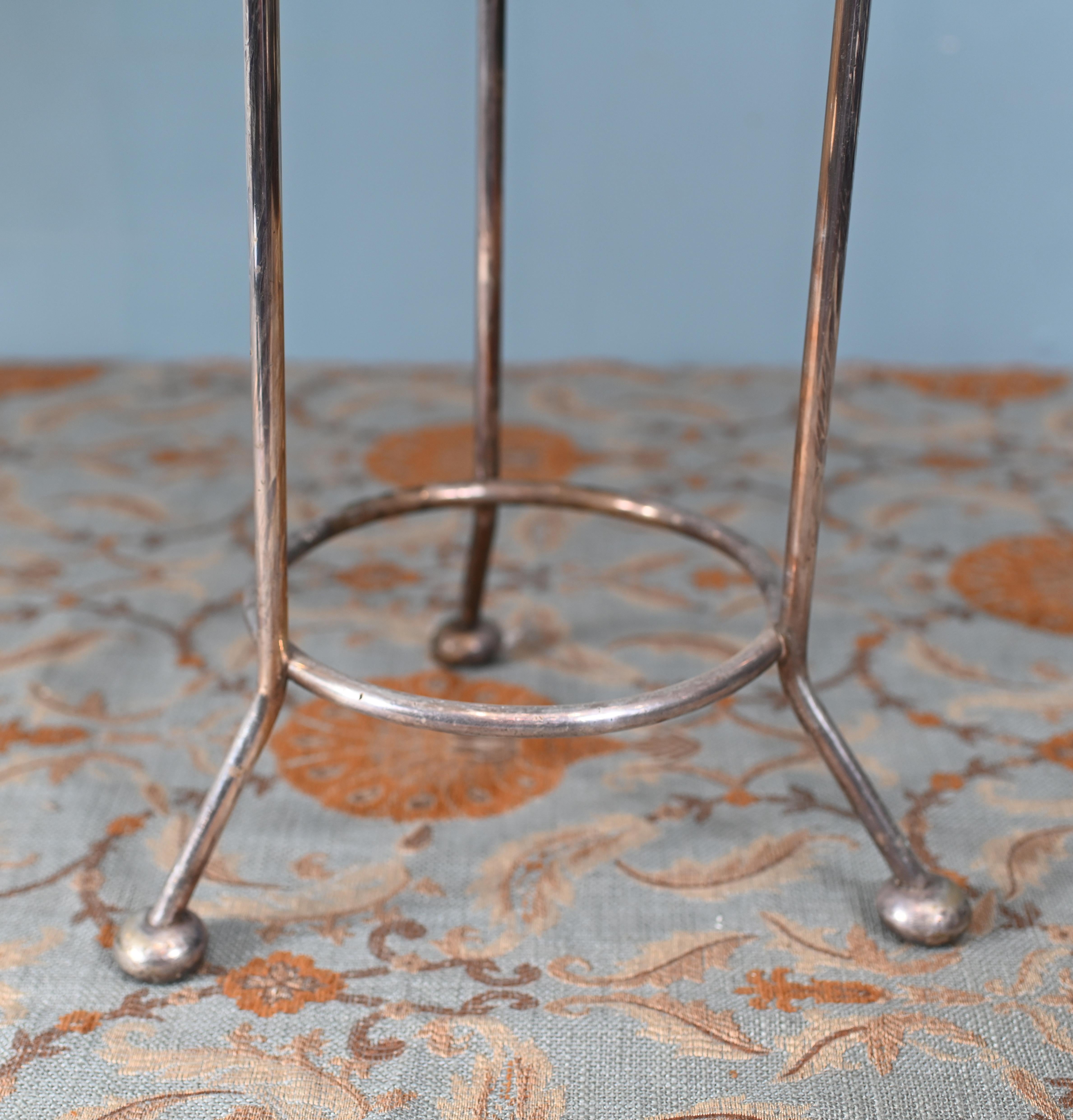 Secchiello porta champagne francese in argento per raffreddare il vino in vendita 2