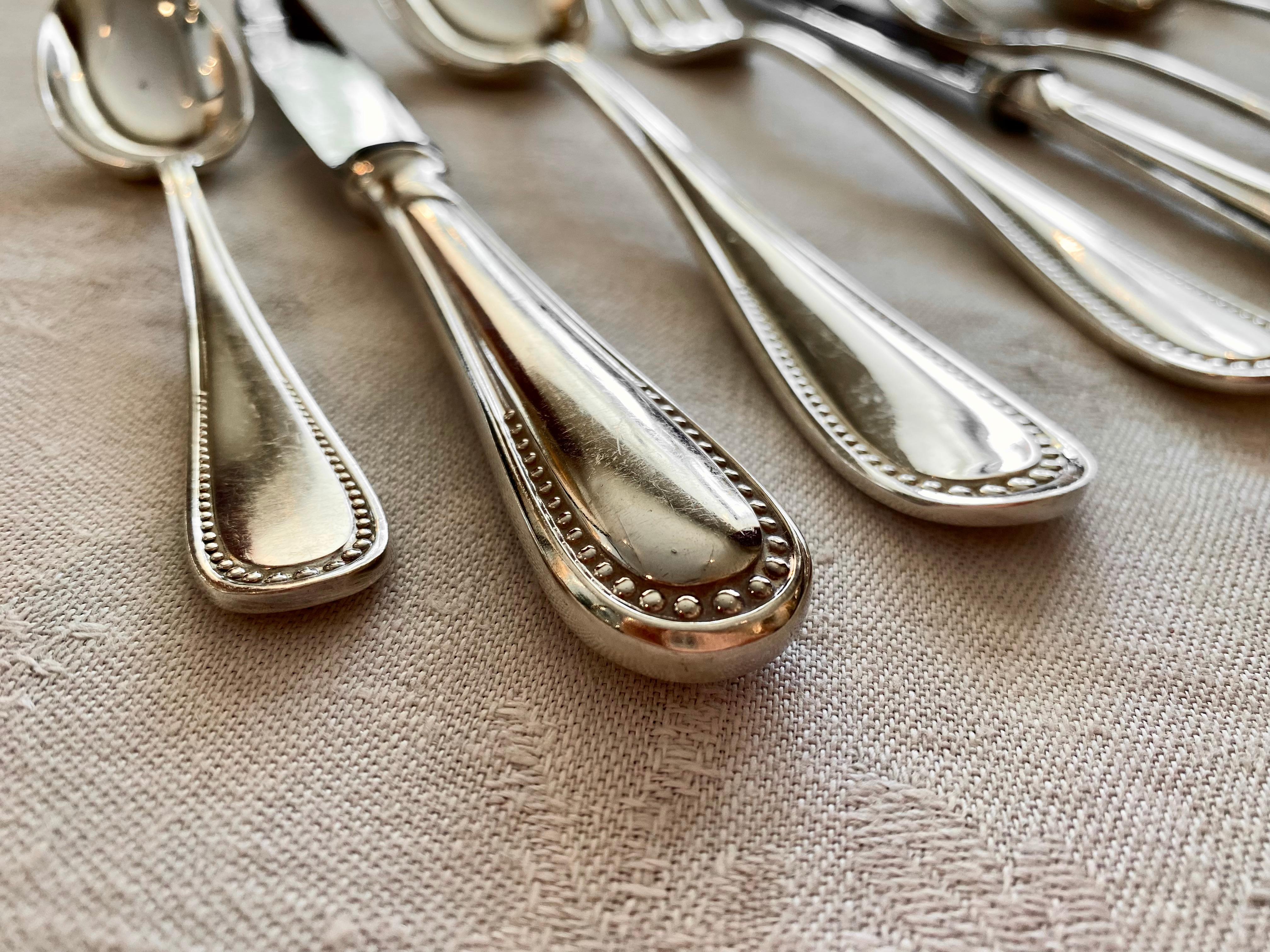 French Silver Plate Cutlery Set by Guêpe Fils Lyon, Louis XVI Style For Sale 5