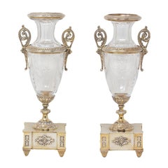 Französische Glasvasen aus Silberblech