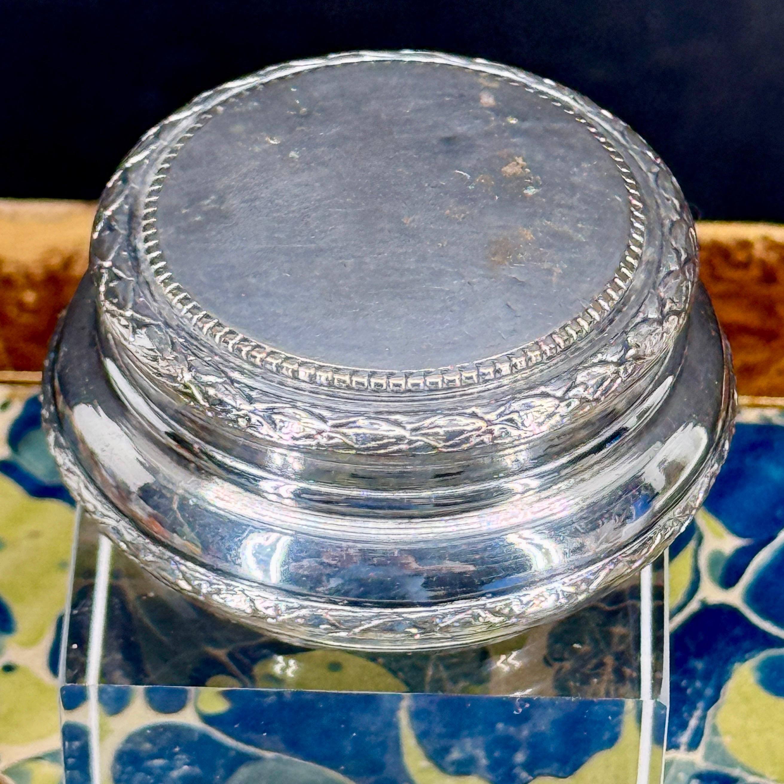 Französisch Silber Platte Schmuck Vanity Pill Trinket Box im Angebot 8