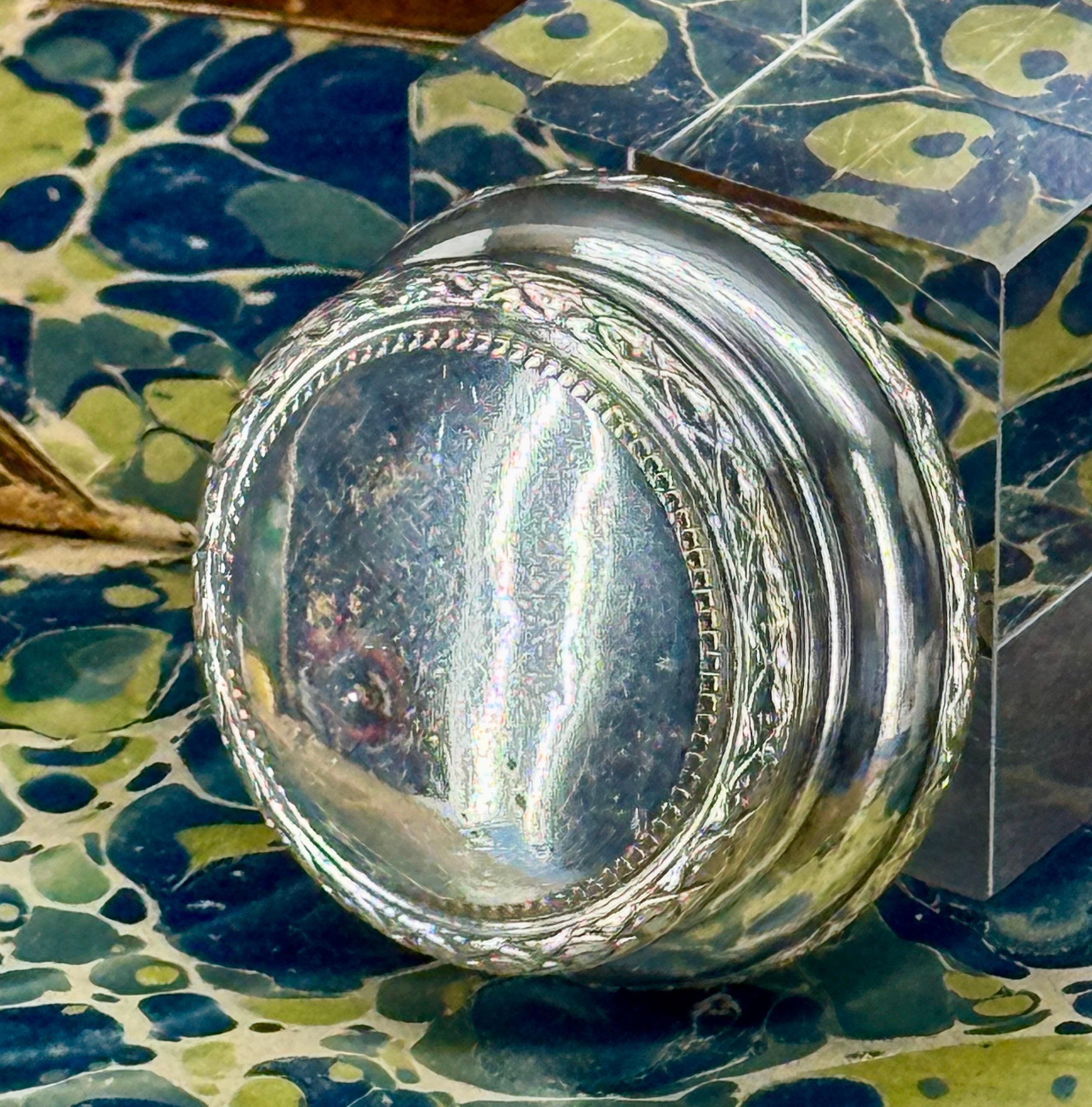Französisch Silber Platte Schmuck Vanity Pill Trinket Box im Angebot 11