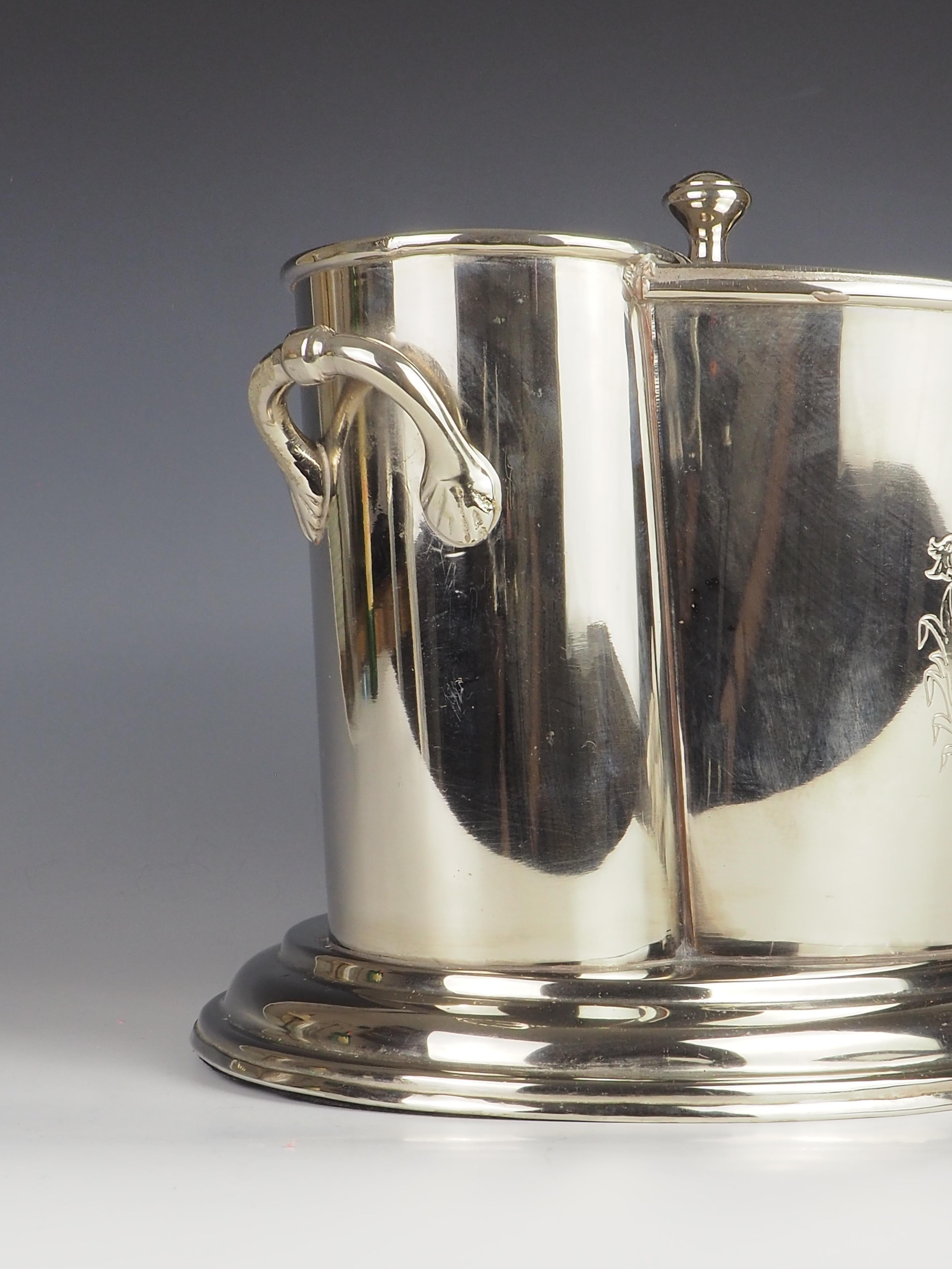 Cubitera enfriadora de vino doble bañada en plata francesa en venta 6