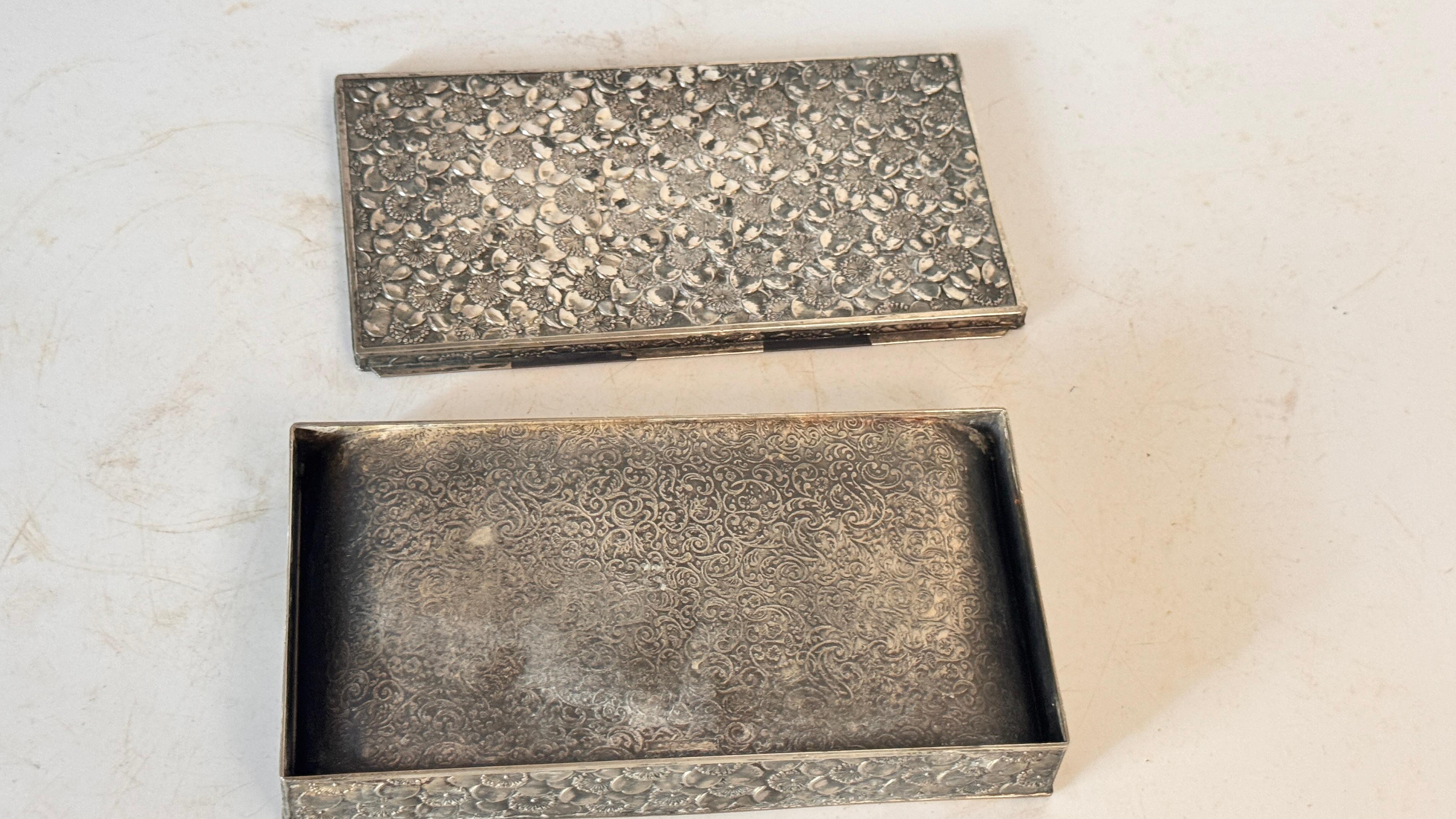 French Silver-Tone Metal Jewelry Box – Rectangular with Sparkling Facets – 1970s For Sale 7