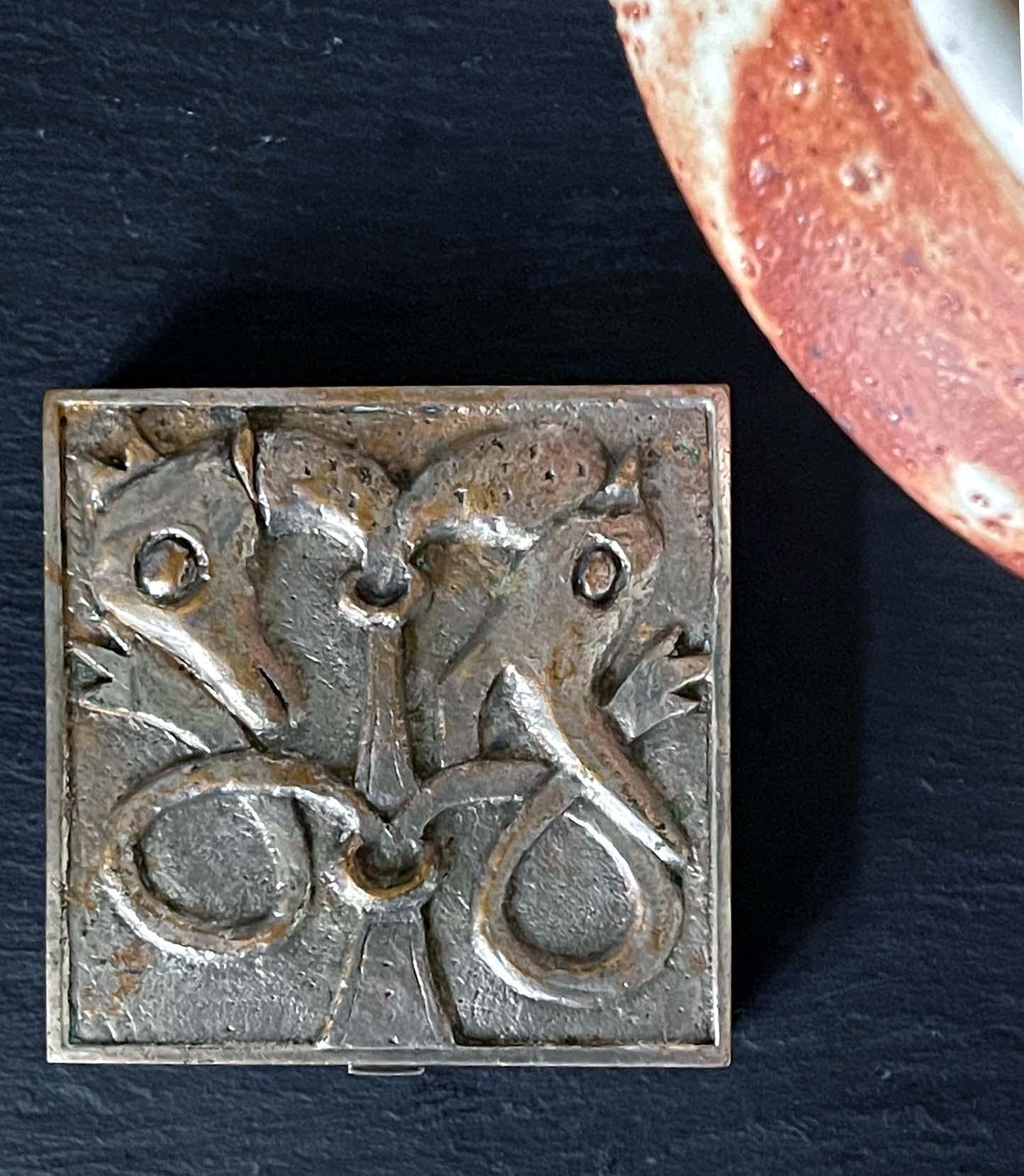 Boîte Line Vautrin française en bronze argenté en vente 4