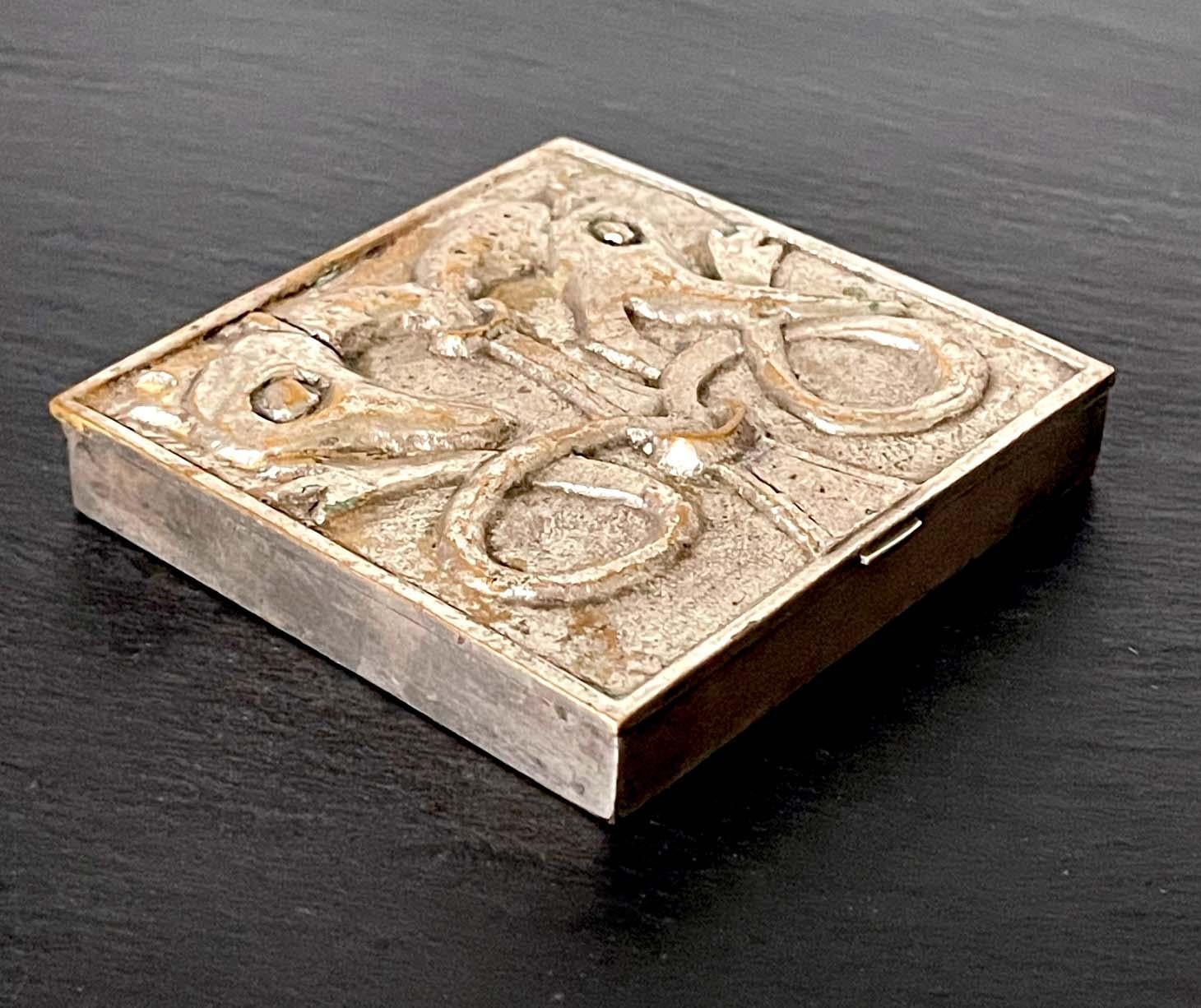 Mid-Century Modern Boîte Line Vautrin française en bronze argenté en vente