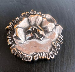 Versilberte Bronzebrosche von Line Vautrin