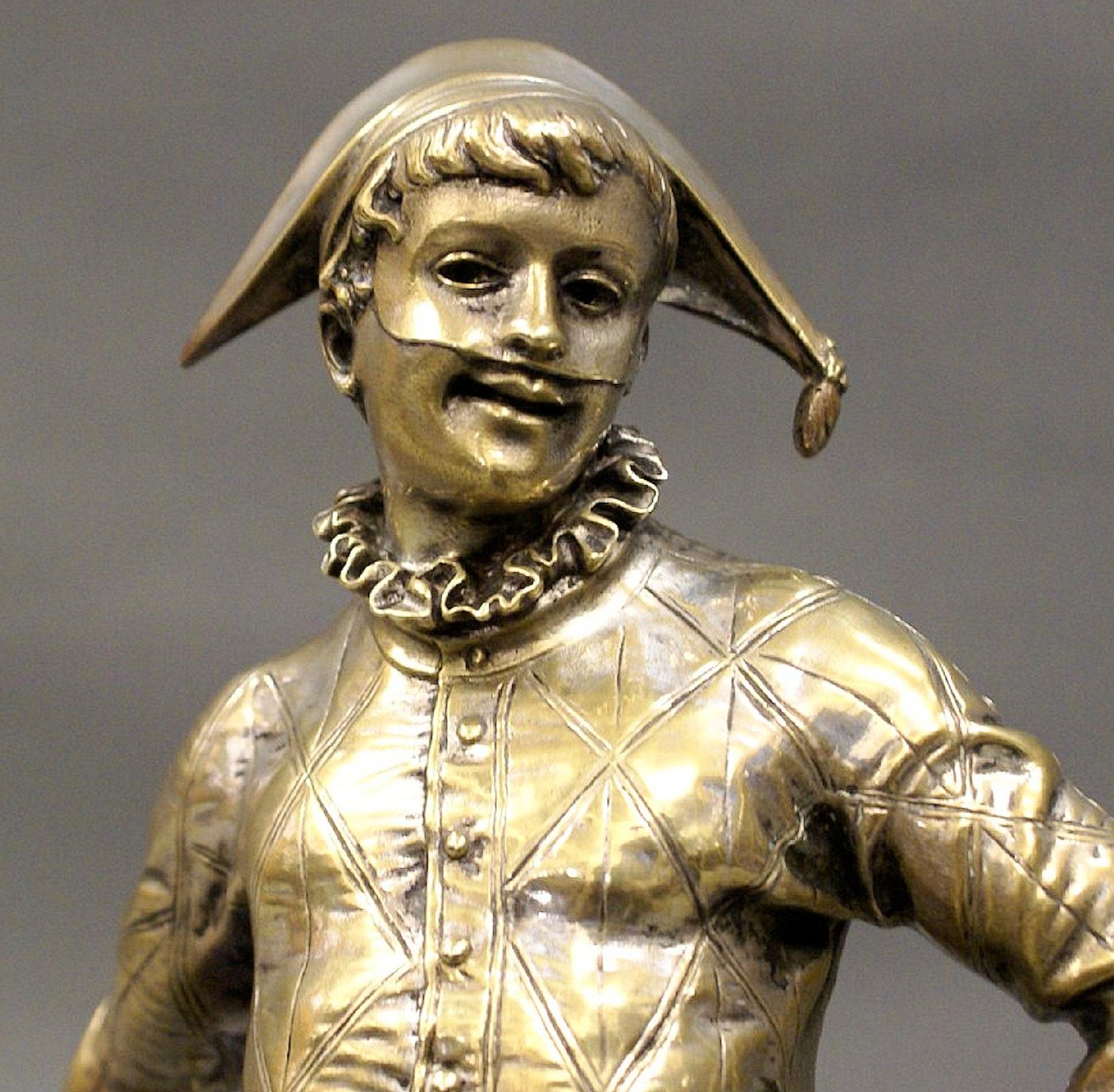 French Silvered Bronze Figure of a Harlequin In Good Condition In London, GB