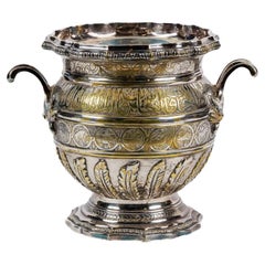 Französische "islamische" Weinkühler-Vase aus versilberter Bronze, um 1880