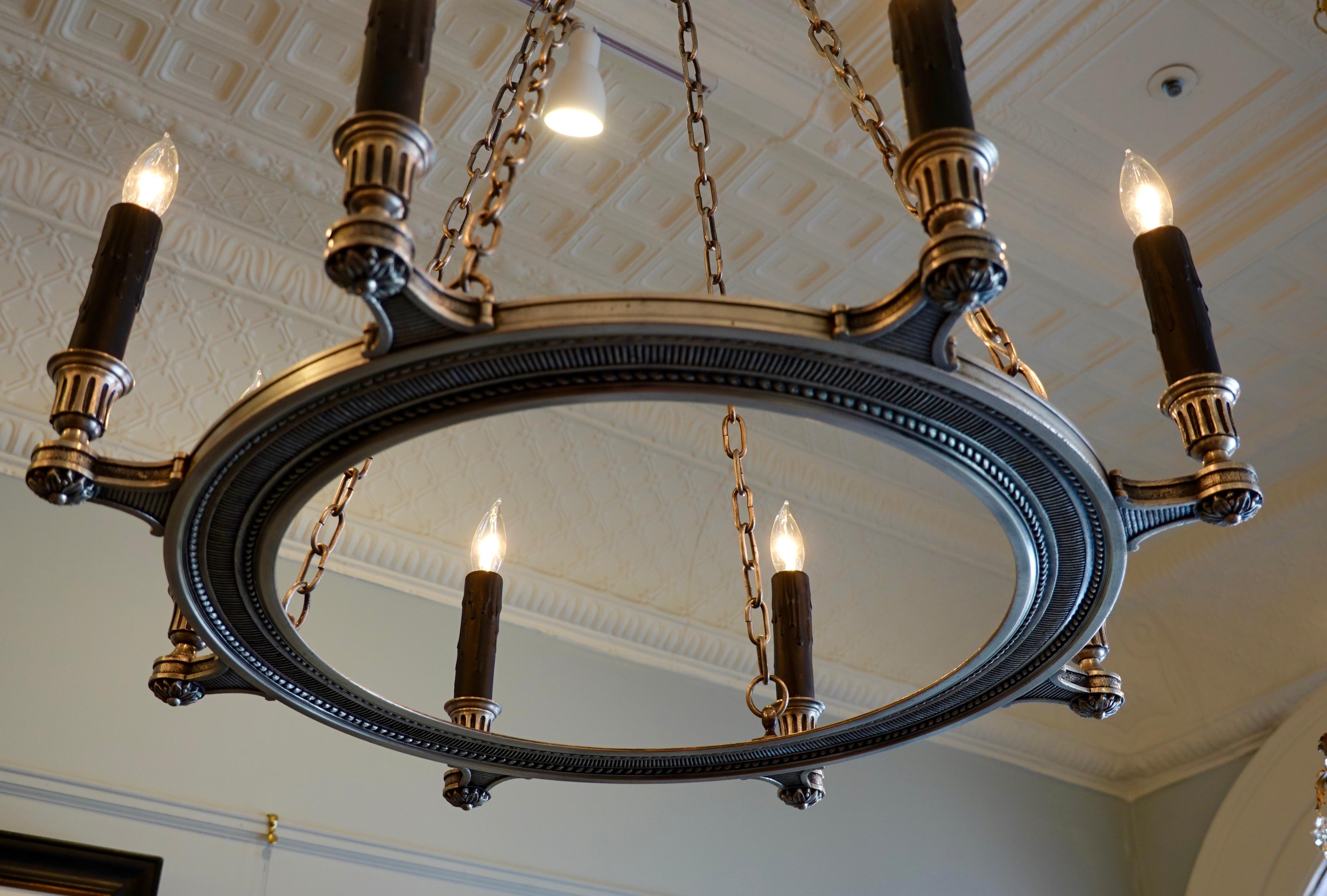 French Silvered-Bronze Neoclassical Chandelier For Sale 2