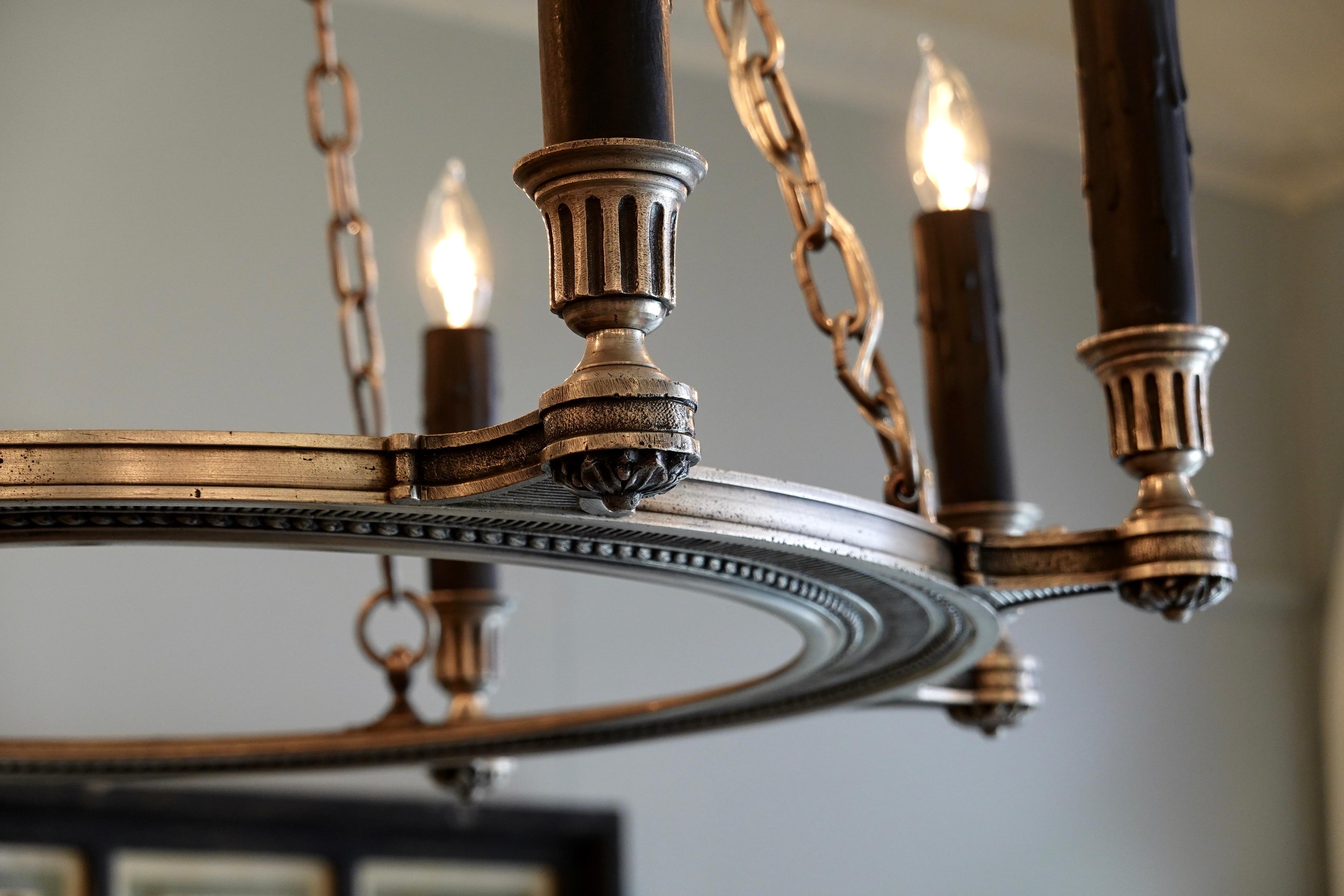 French Silvered-Bronze Neoclassical Chandelier For Sale 5