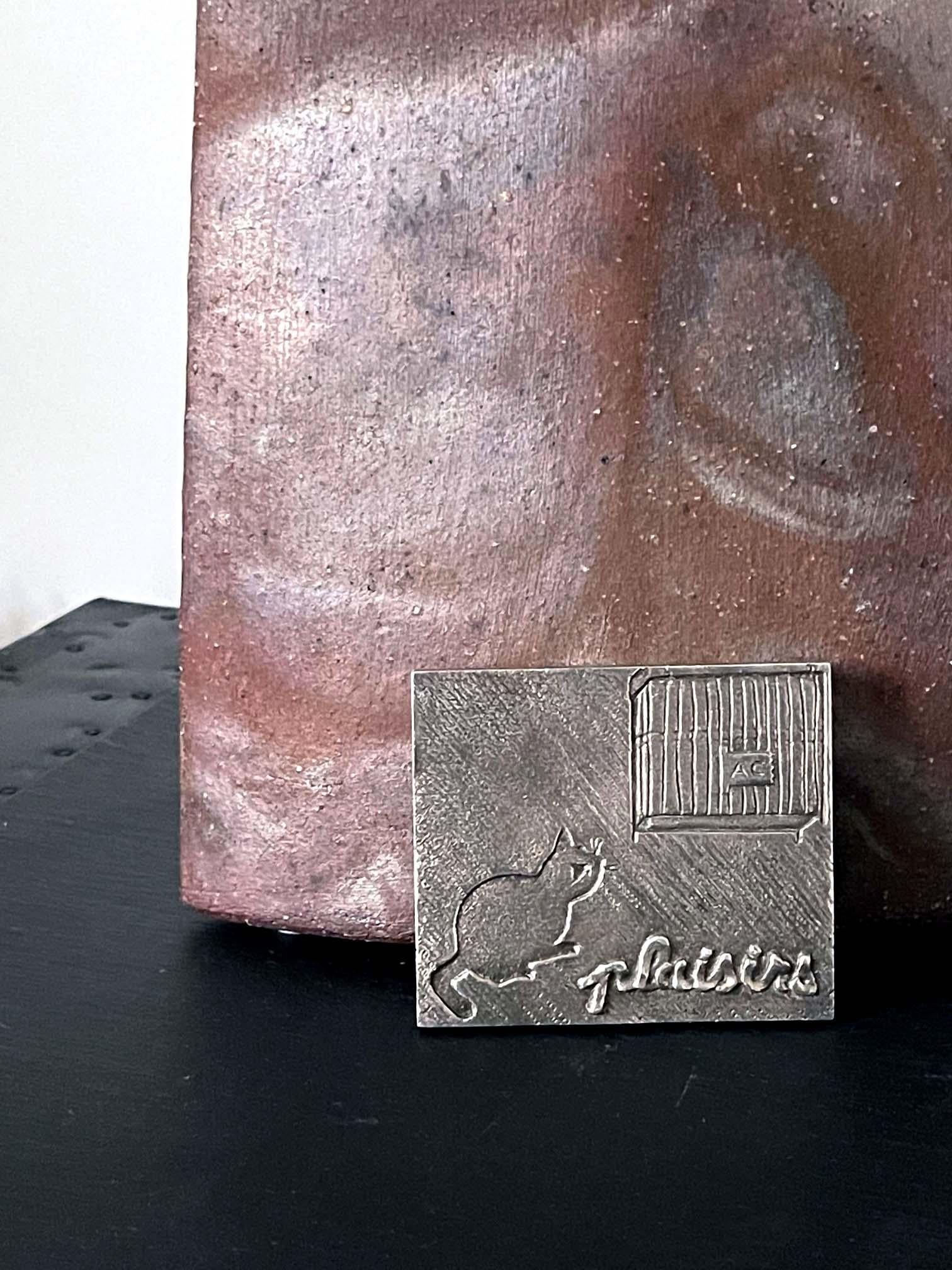 Presse-papiers français Line Vautrin en bronze argenté en vente 2