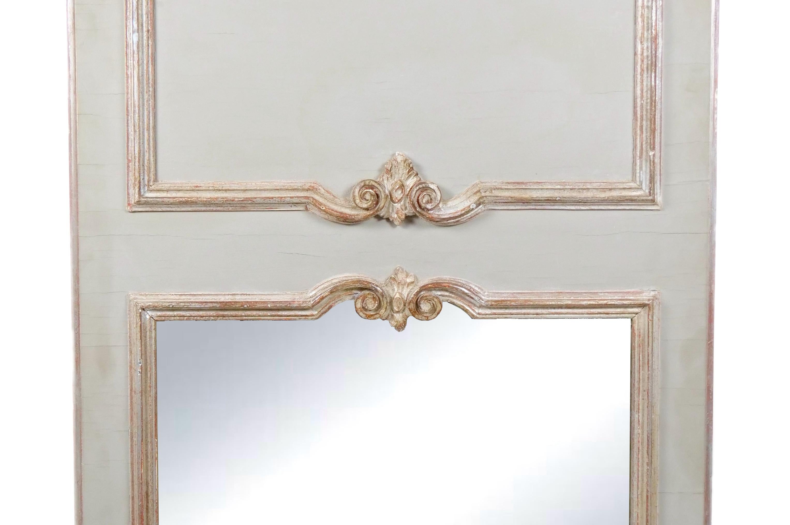 French Silvered Gilt wood Hand-Painted Framed Trumeau Wall Mirror For Sale 1