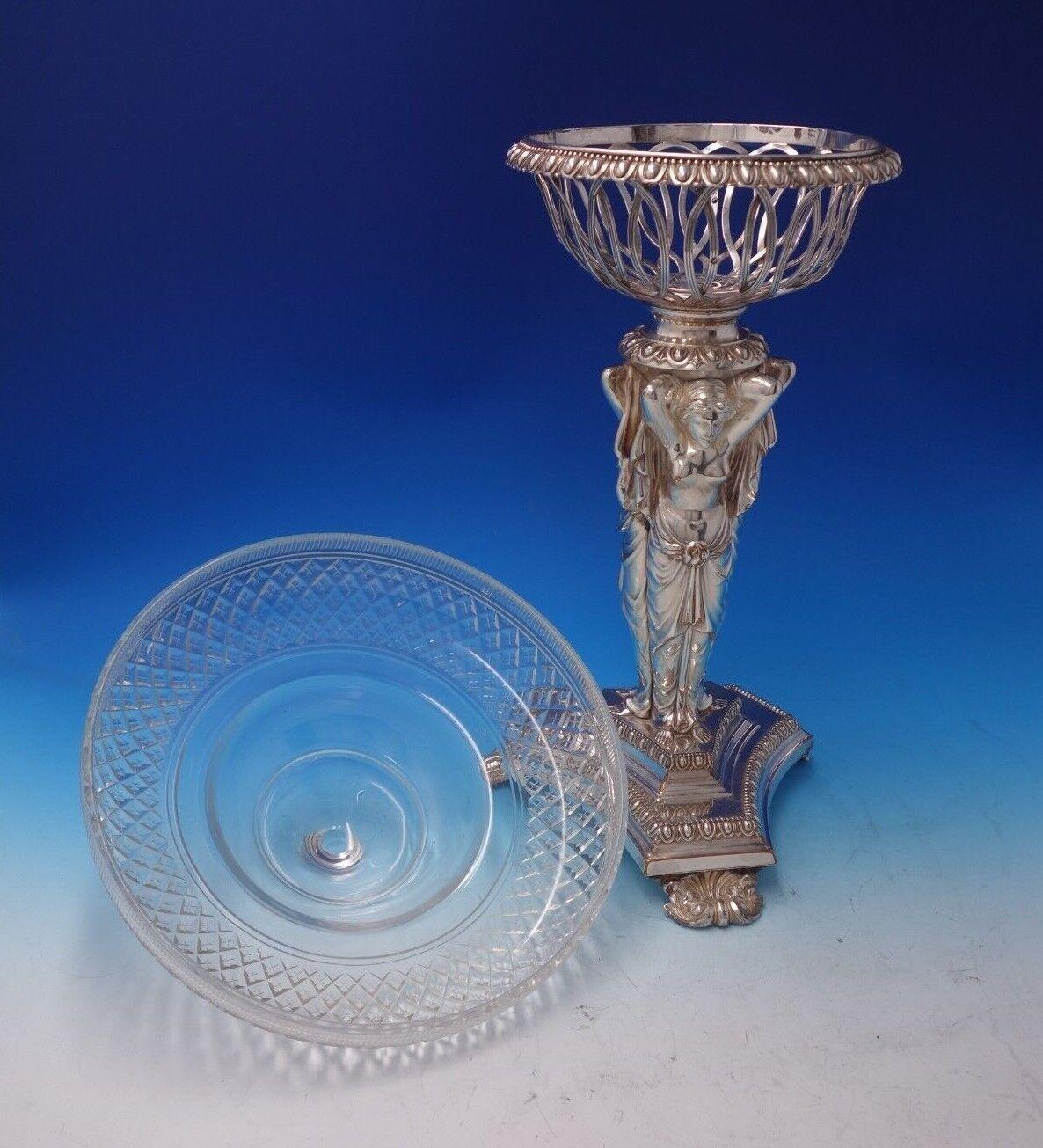 Français Paire de centres de table en cristal taillé en métal argenté français avec bols pour femmes Art Nouveau n° 5053 en vente