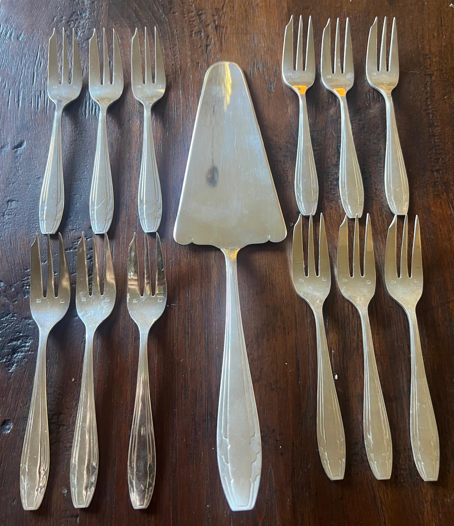 French Silverplated Art Deco Dessert Set by Apollo- Set of 13 For Sale 7