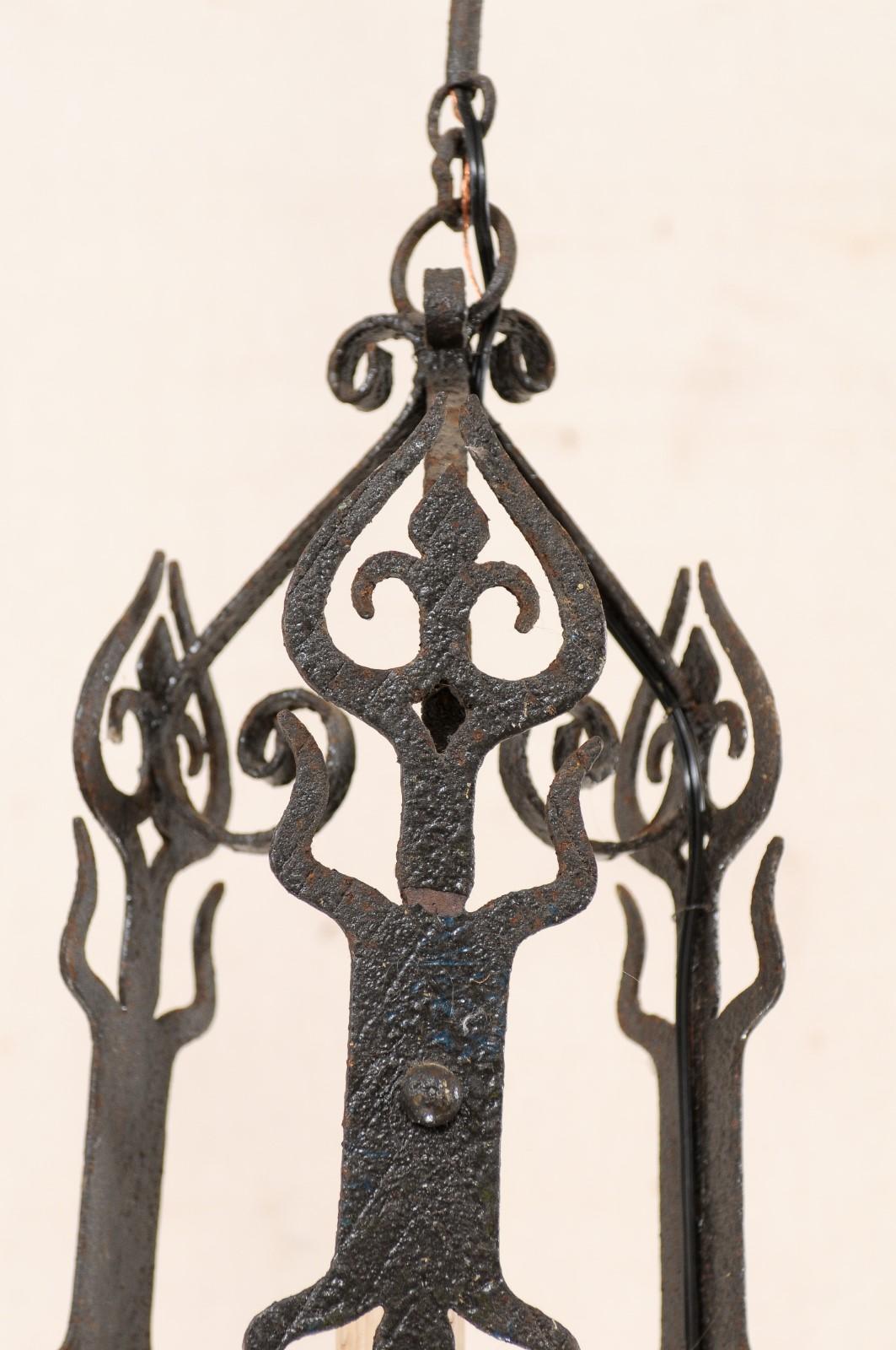 French Single Light Iron Chandelier Lantern from the Mid-20th Century (Metall)