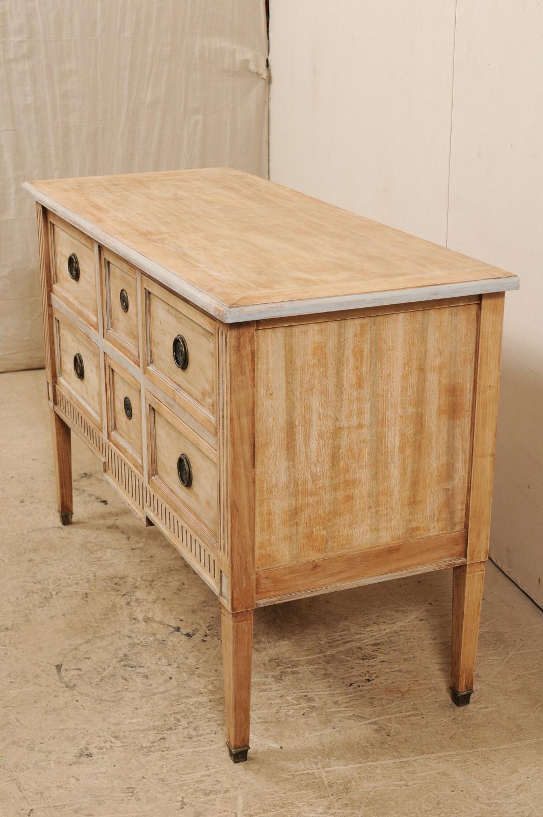 French Six-Drawer Carved Pale Wood Chest from the Mid-20th Century In Good Condition In Atlanta, GA