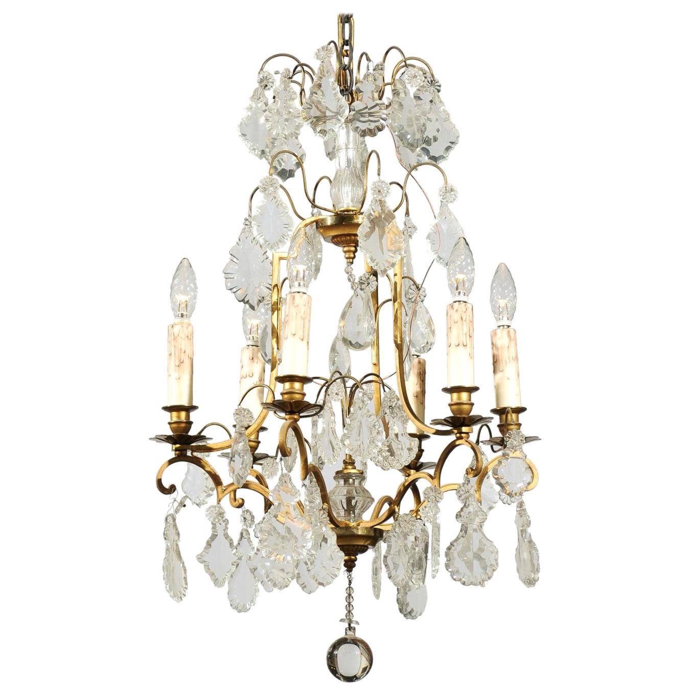French Six-Light 1890s Crystal Chandelier with Brass Armature and Pendeloques