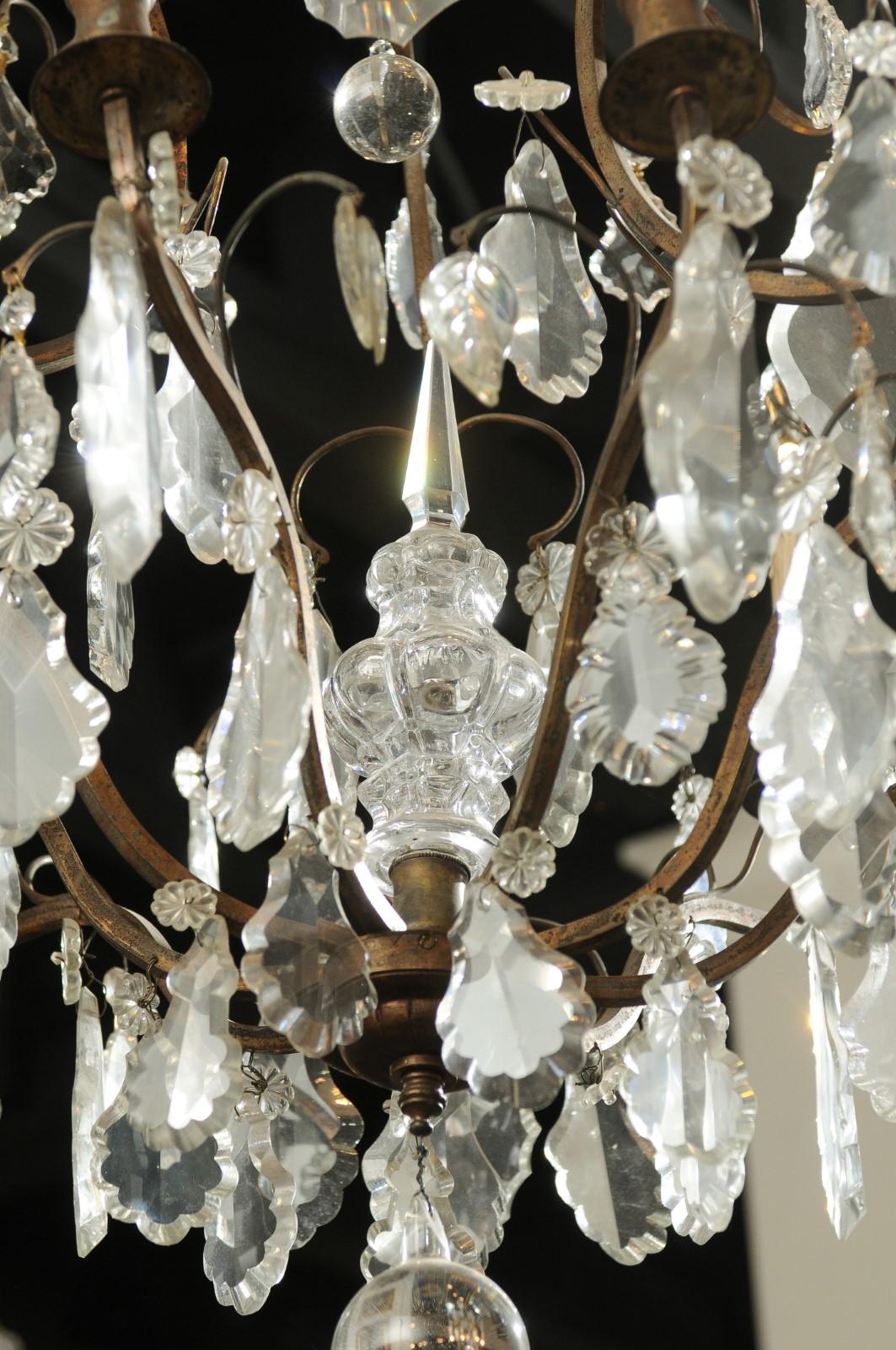 XIXe siècle Lustre français à six lumières en cristal et fer avec obélisques, fin du 19ème siècle en vente