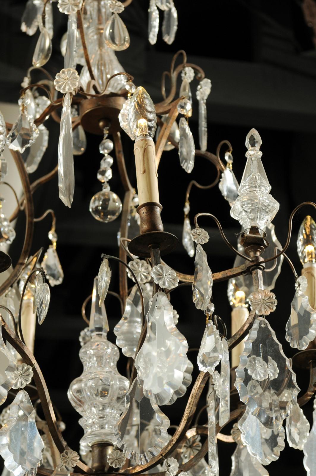 Lustre français à six lumières en cristal et fer avec obélisques, fin du 19ème siècle en vente 1