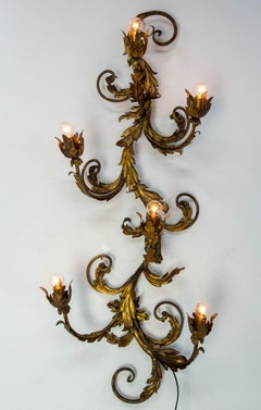 Sconcezza francese a sei luci di epoca rococò in ferro con foglie dorate, circa 1900