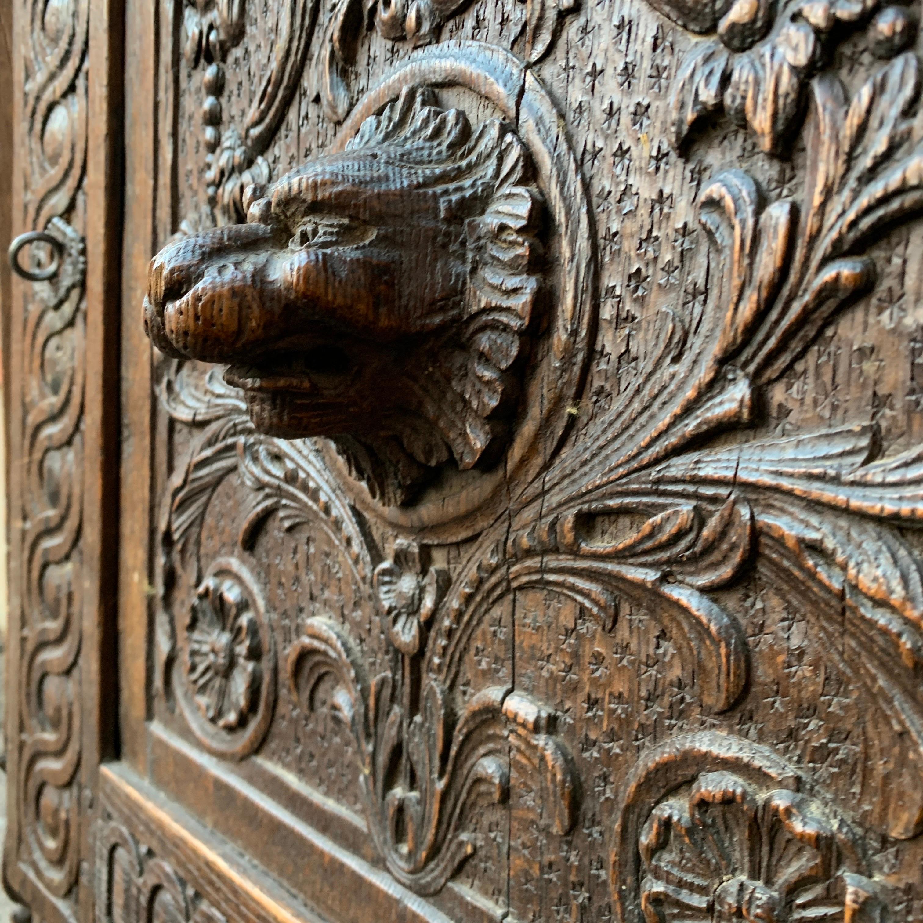 Small French 17th Century Baroque Cabinet In Oak For Sale 11