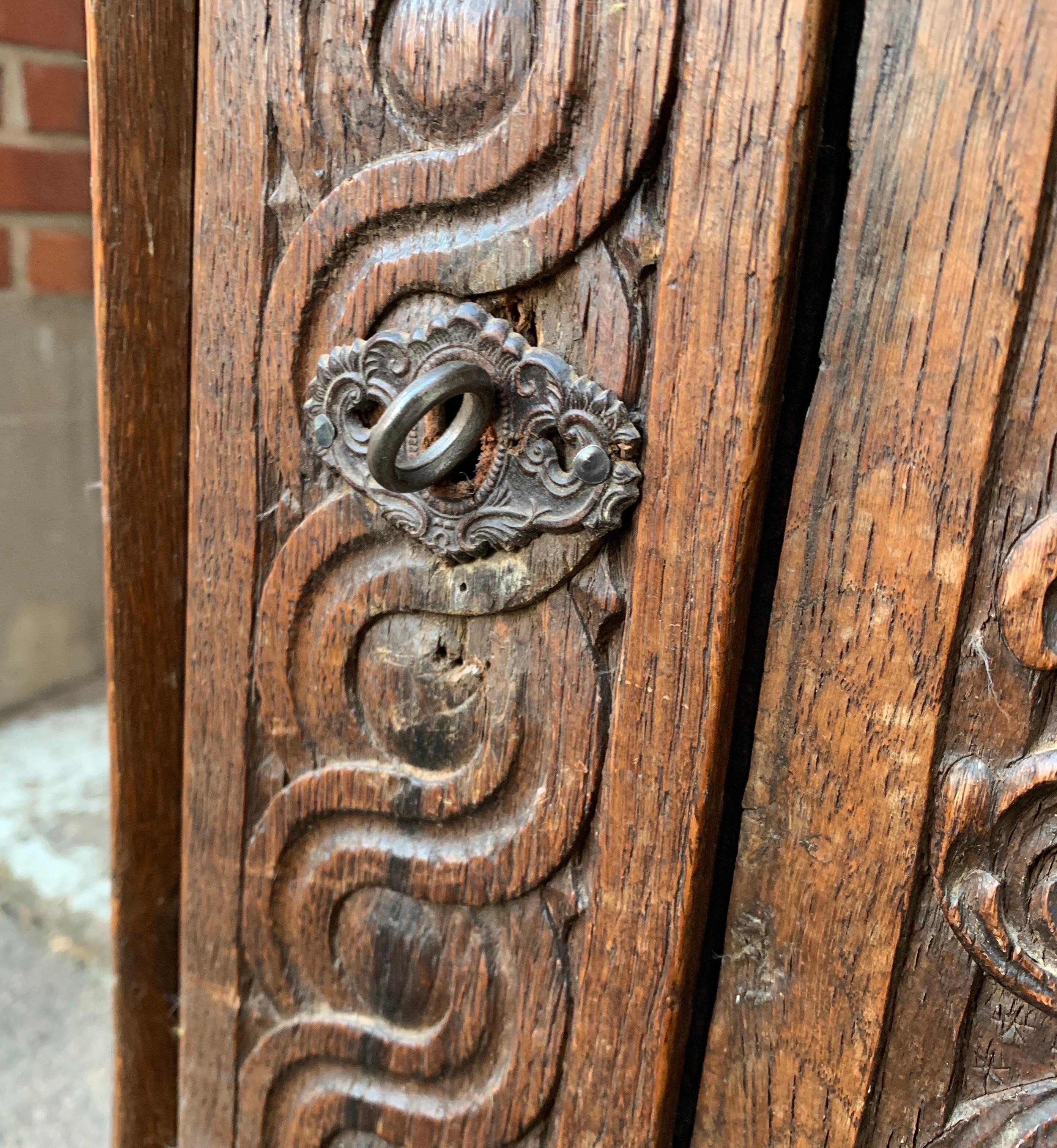 Small French 17th Century Baroque Cabinet In Oak For Sale 14