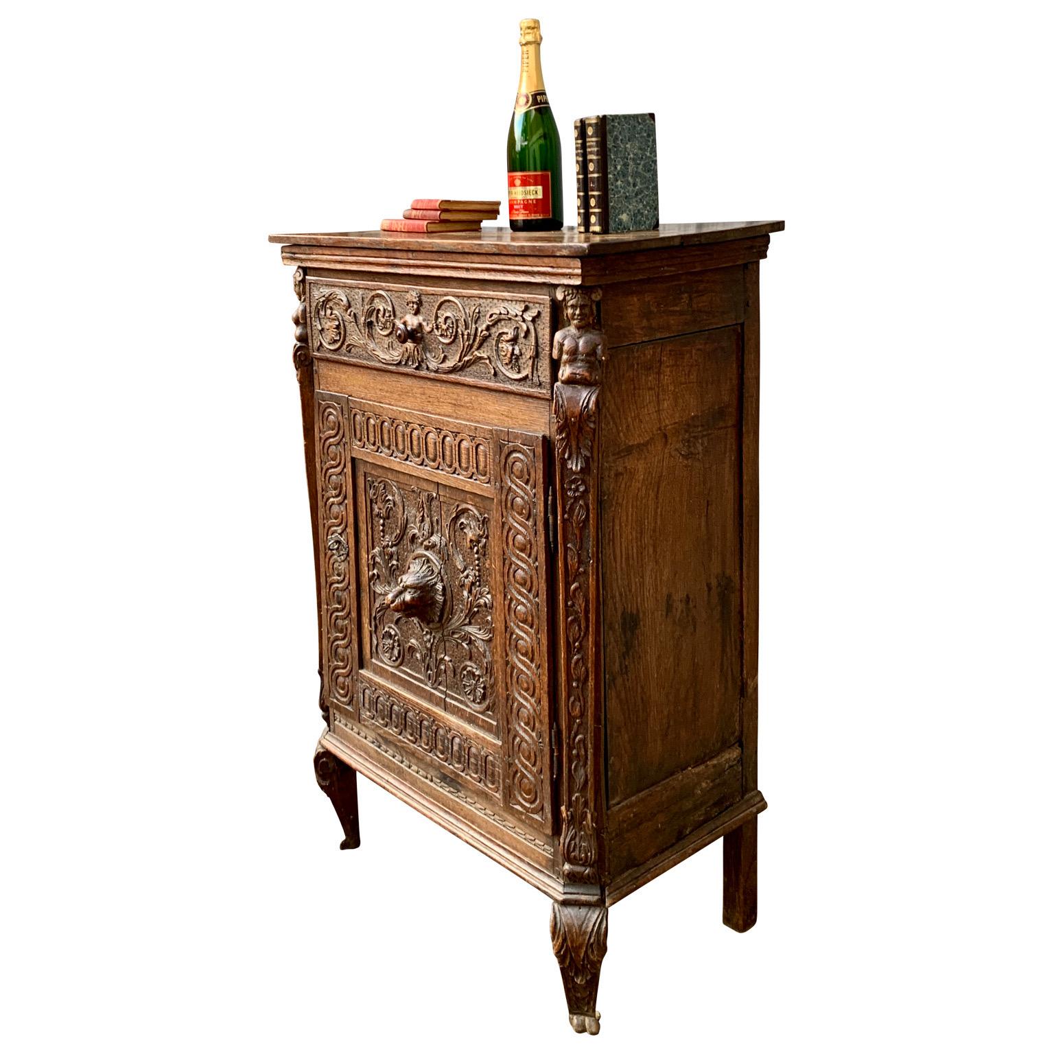 Hand-Crafted Small French 17th Century Baroque Cabinet In Oak For Sale