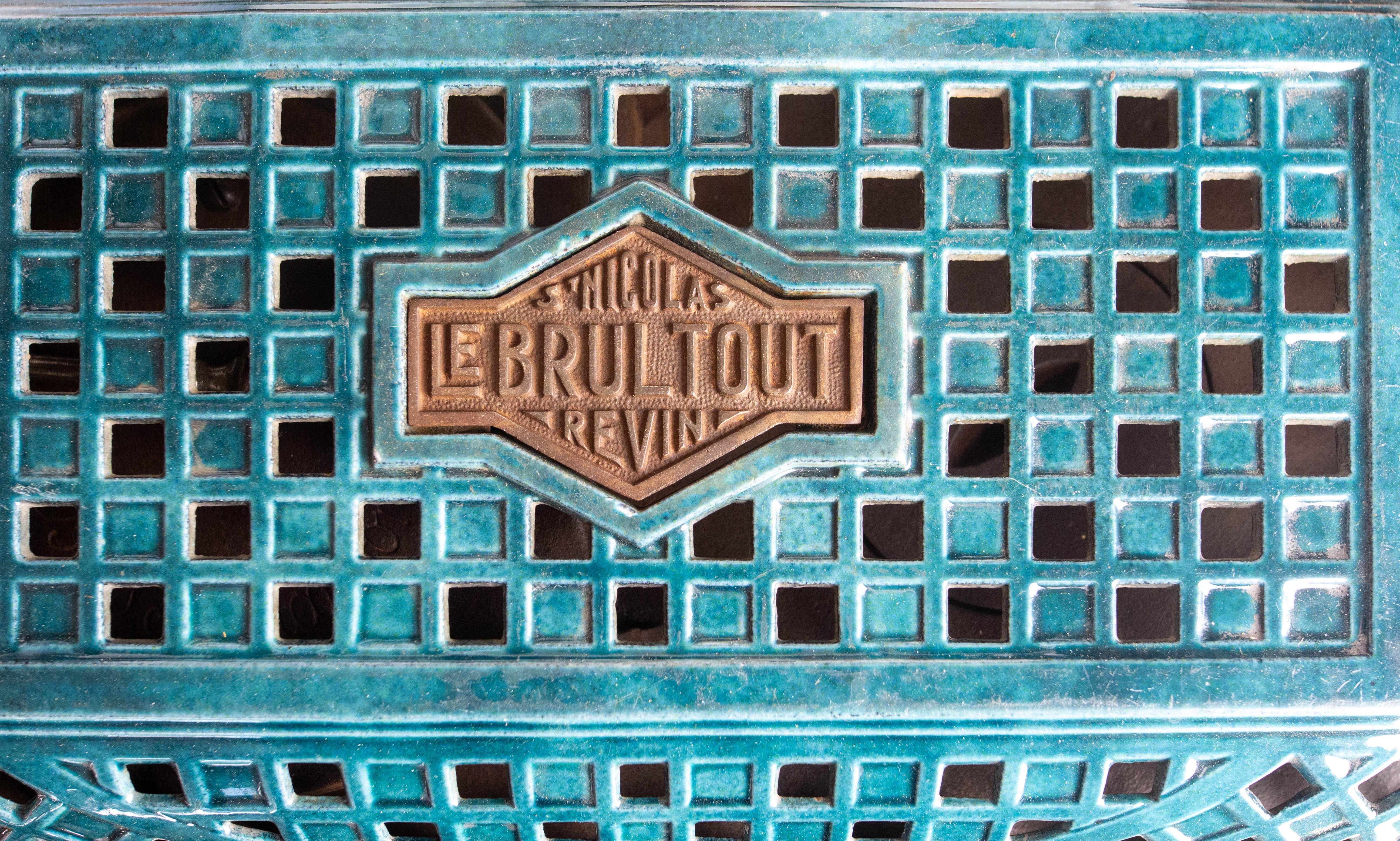 French Small Art Deco Blue Enamelled Cast Iron Wood/Coal Stove 5