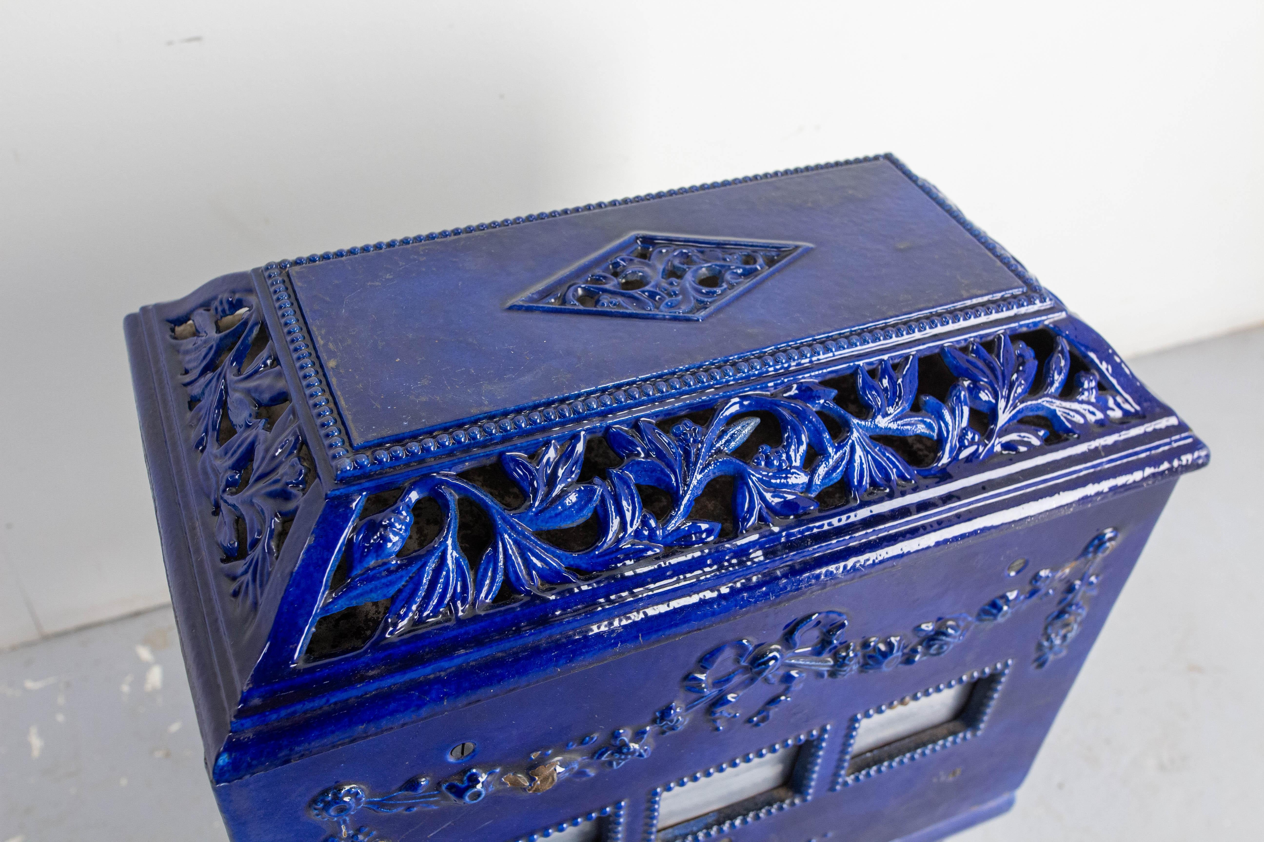 French Small Art Deco Blue Enamelled Cast Iron Wood/Coal Stove For Sale 4