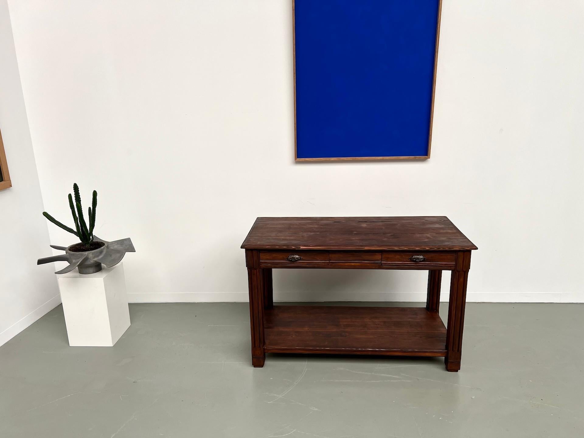 French Provincial French Small pine drapery table from the 1950s For Sale