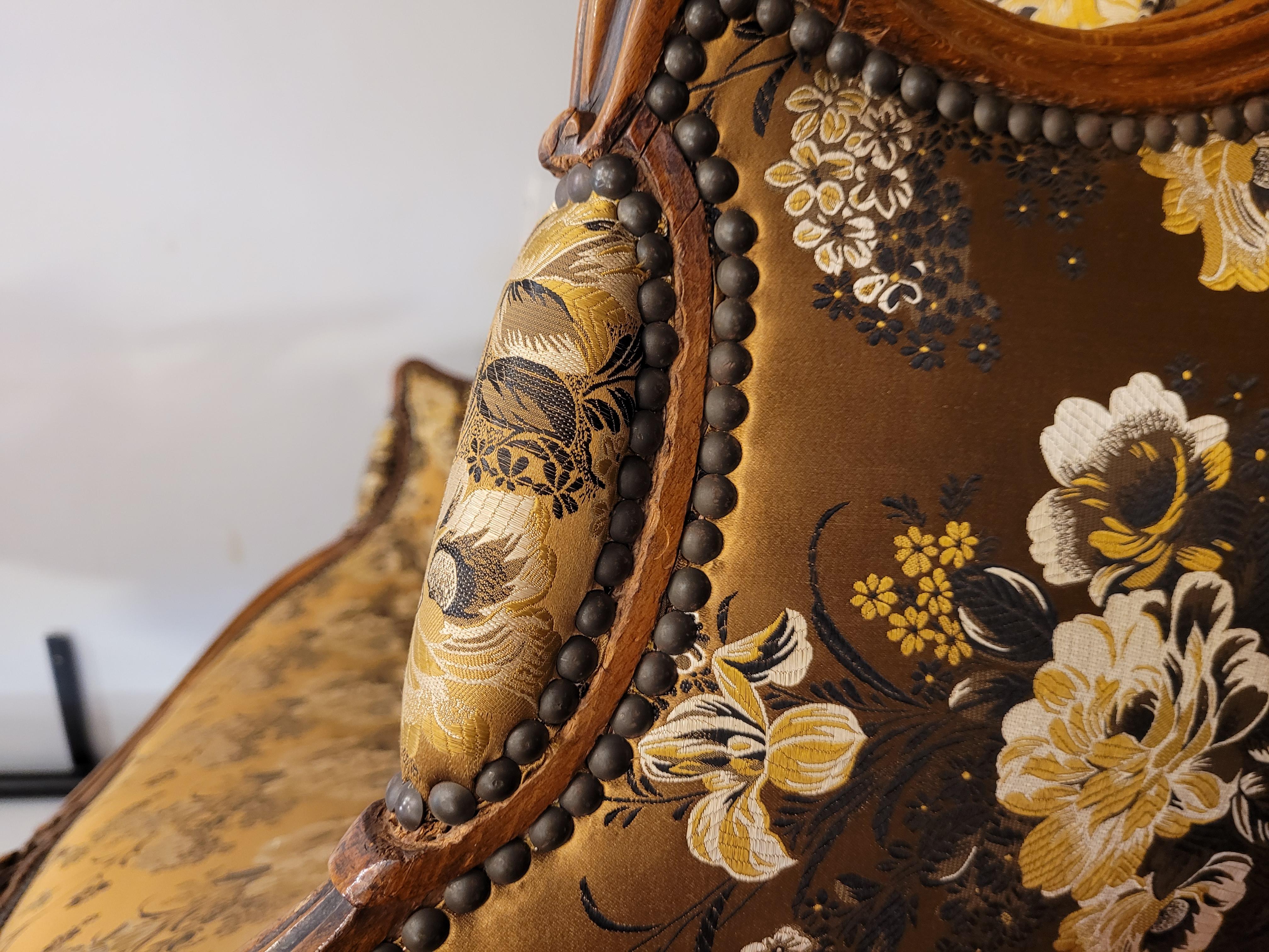 French Sofa -Canape Luis xv Gold Colour, Wood and Floral Silk 11
