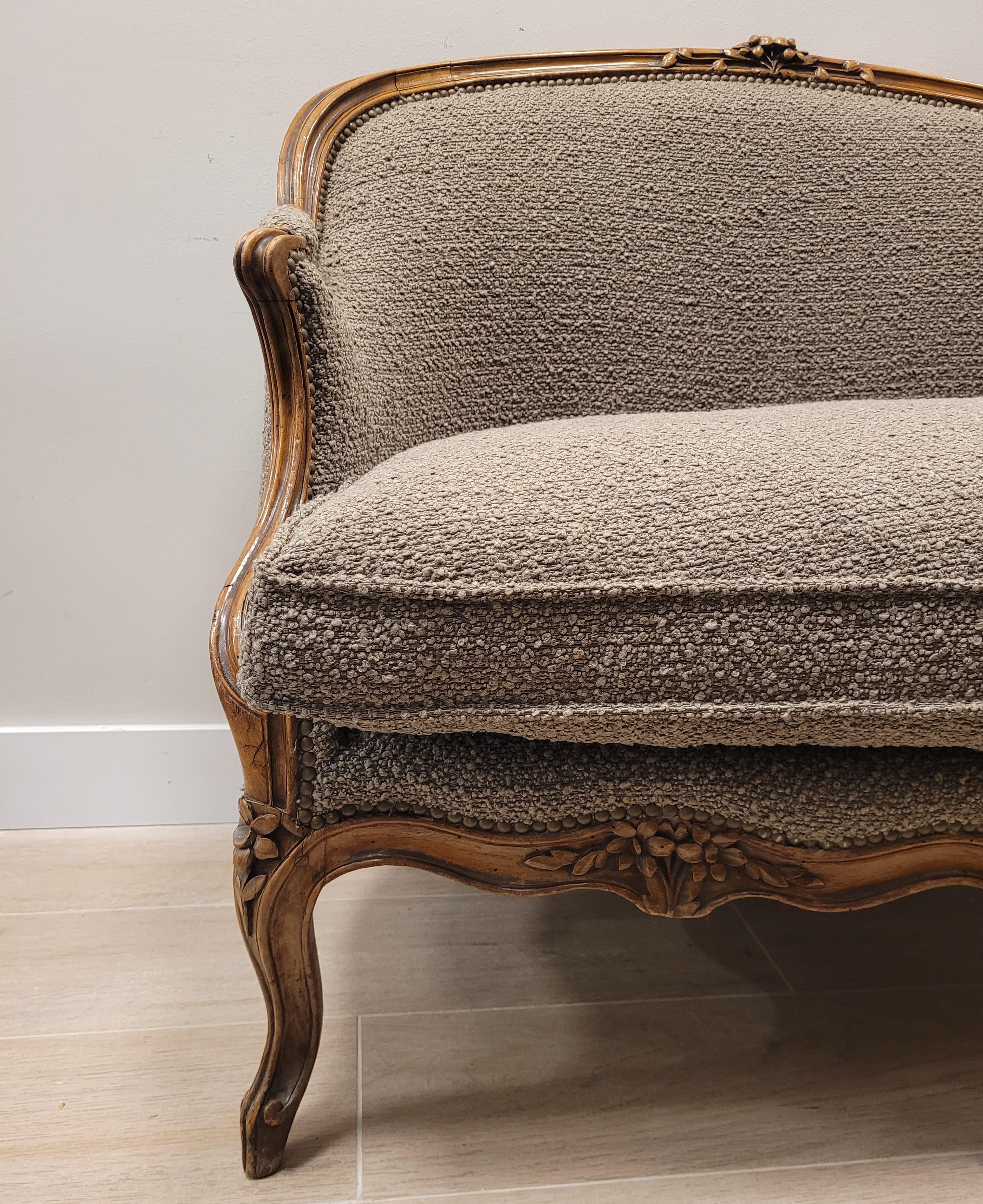 Französisches Sofa -Canape Luis xv Nerzfarbe, Holz  im Zustand „Gut“ im Angebot in Valladolid, ES