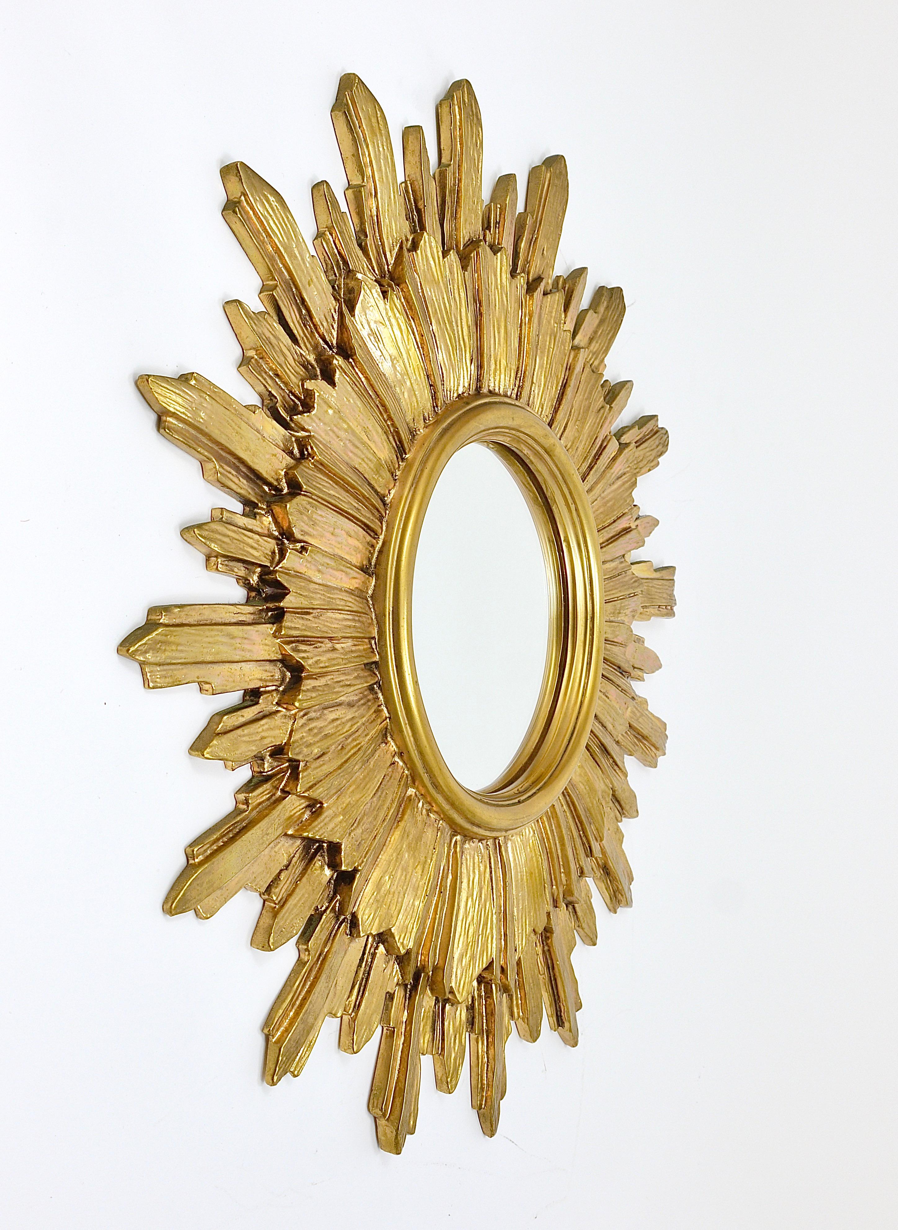Mid-Century Modern French Soleil Gilt Sunburst Starburst Wall Mirror, Hollywood Regency, 1960s For Sale