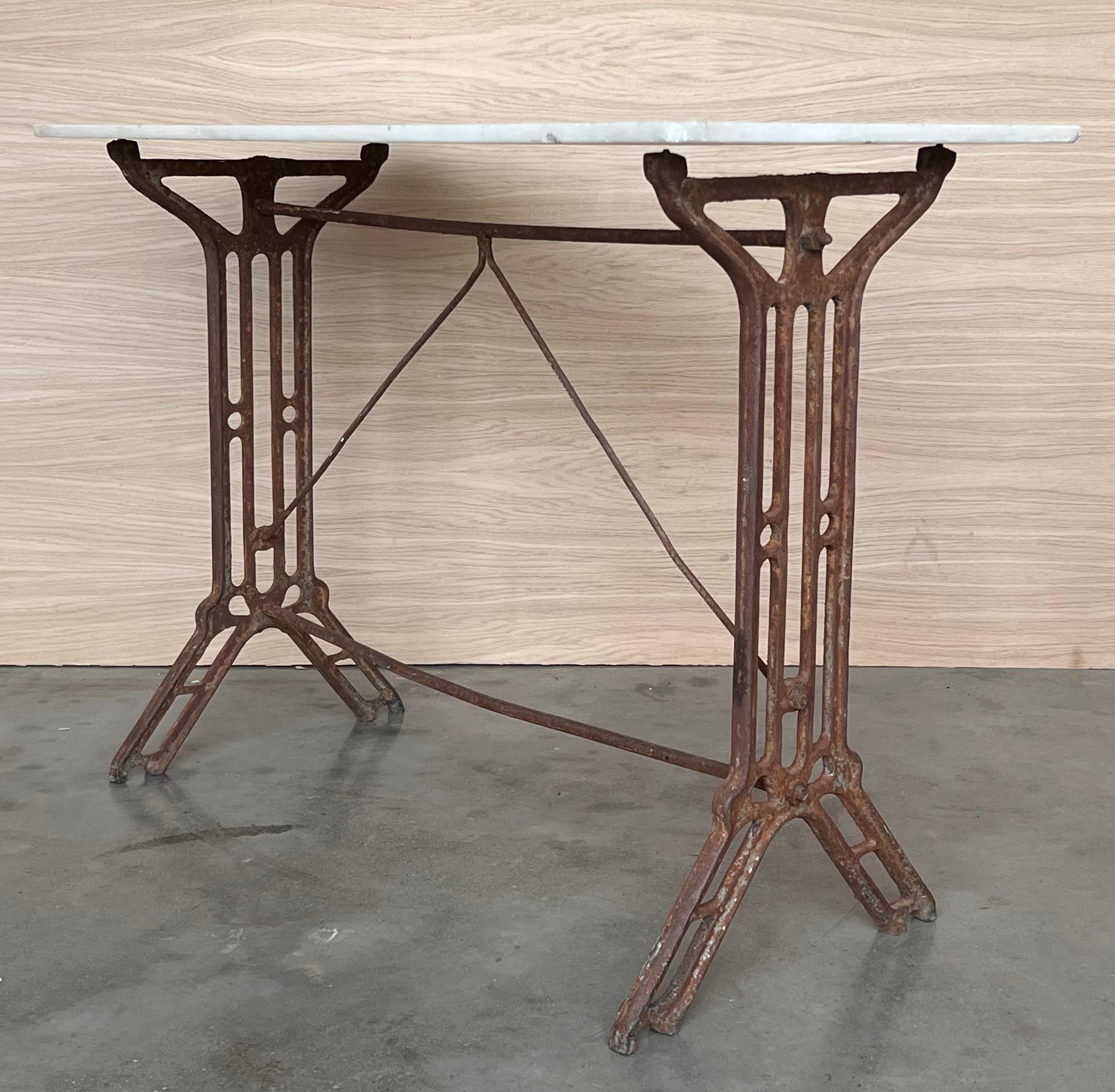 French Solid Cast Iron French Scrolling Bistro Table with Marble Top For Sale 3