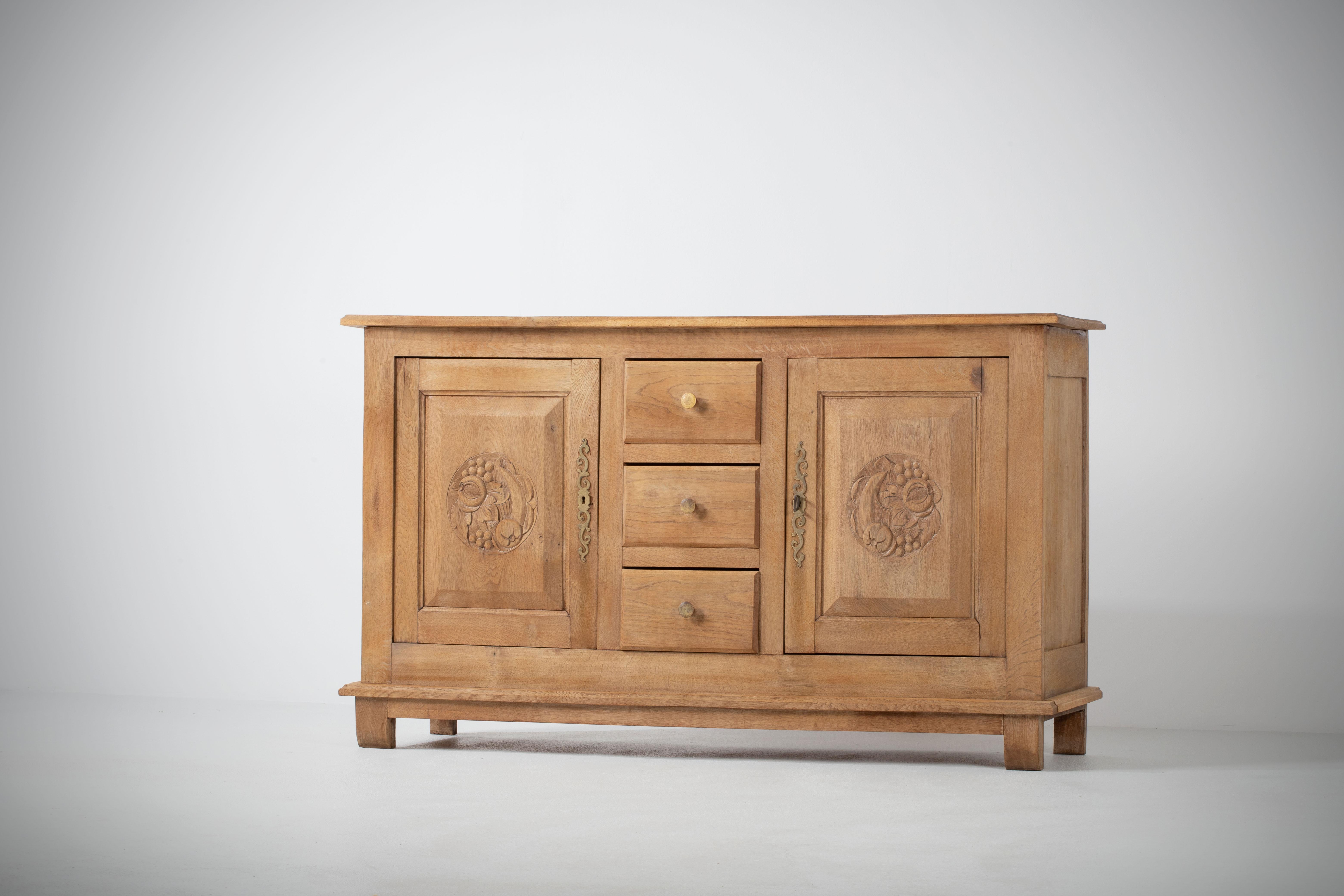French Solid Oak Credenza with Hand-Carved Details, 1940s For Sale 7