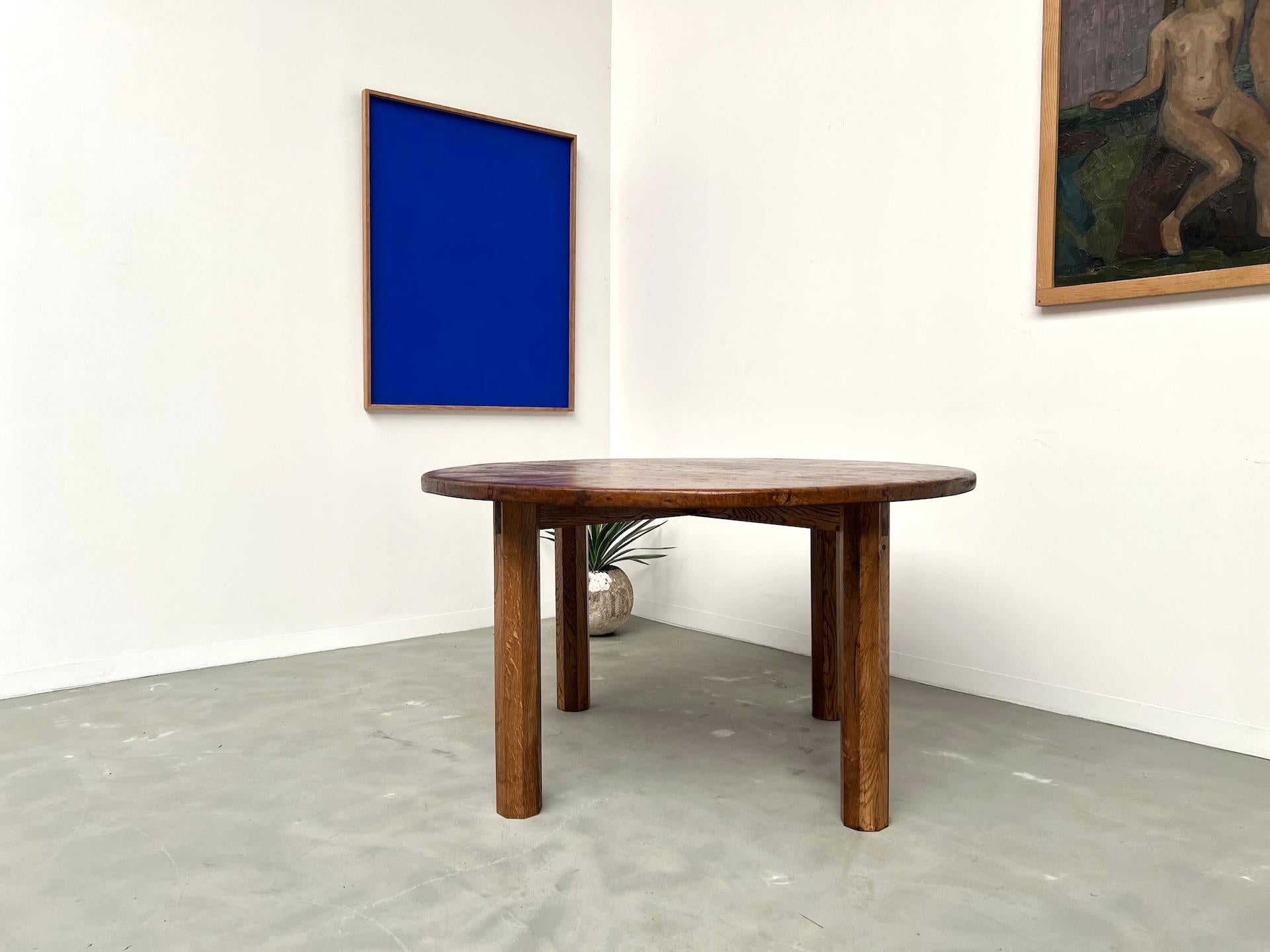 Tavolo rotondo francese in legno massiccio di Oak - Pezzo unico, circa 1900 in vendita 13