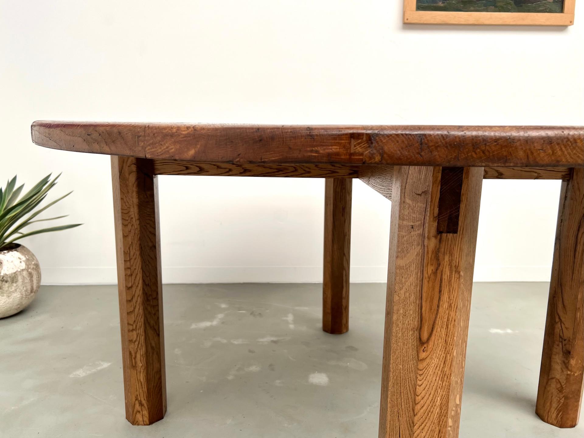 XX secolo Tavolo rotondo francese in legno massiccio di Oak - Pezzo unico, circa 1900 in vendita
