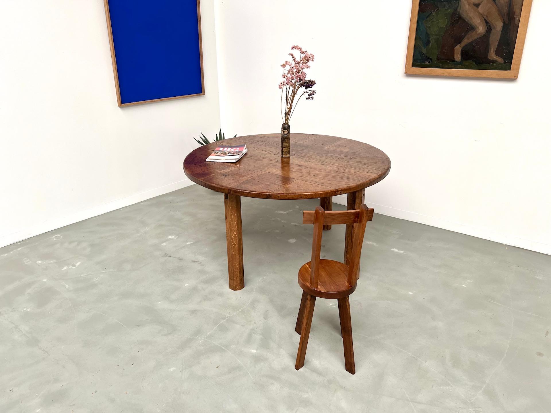Tavolo rotondo francese in legno massiccio di Oak - Pezzo unico, circa 1900 in vendita 1